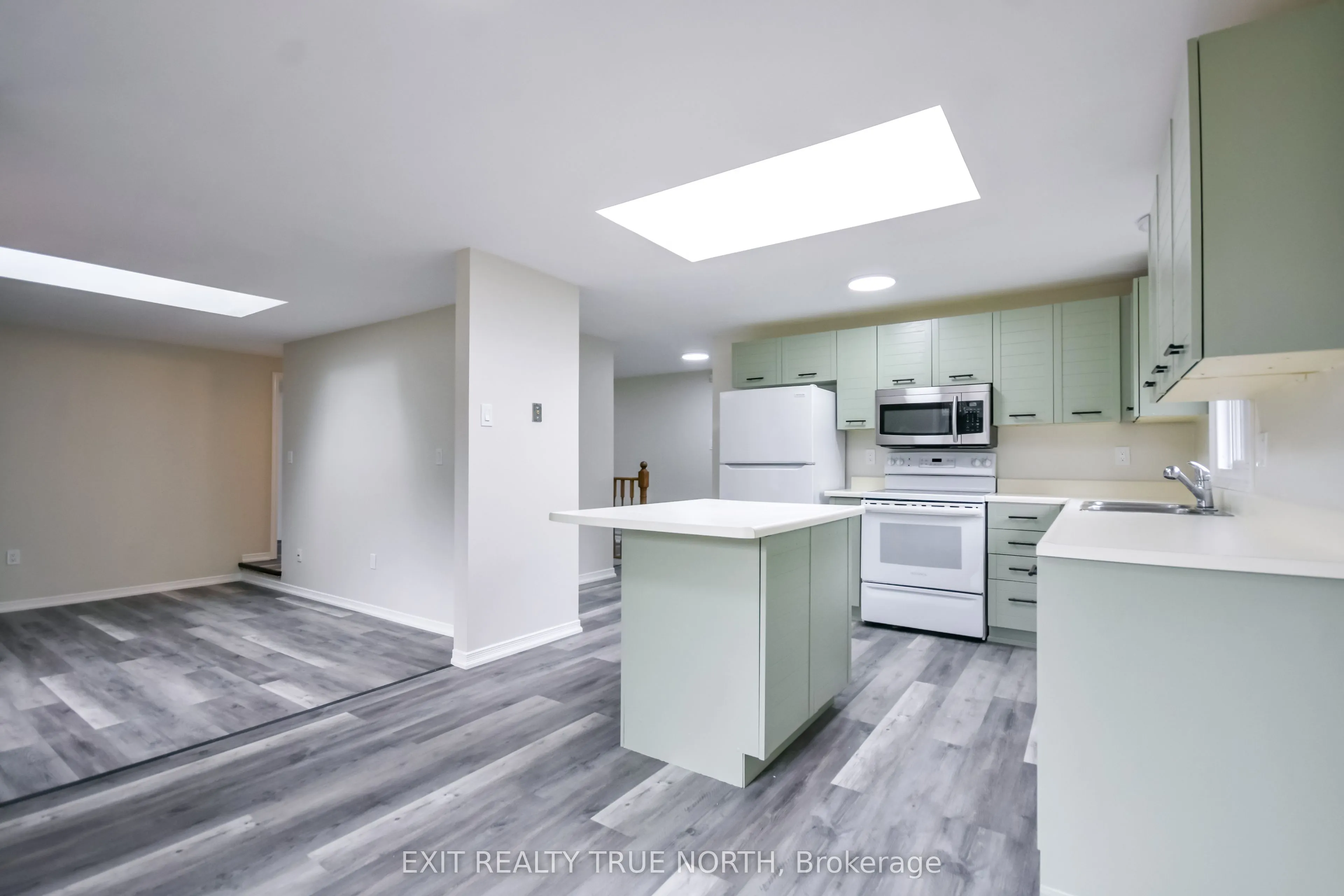 426 Sunnidale Road