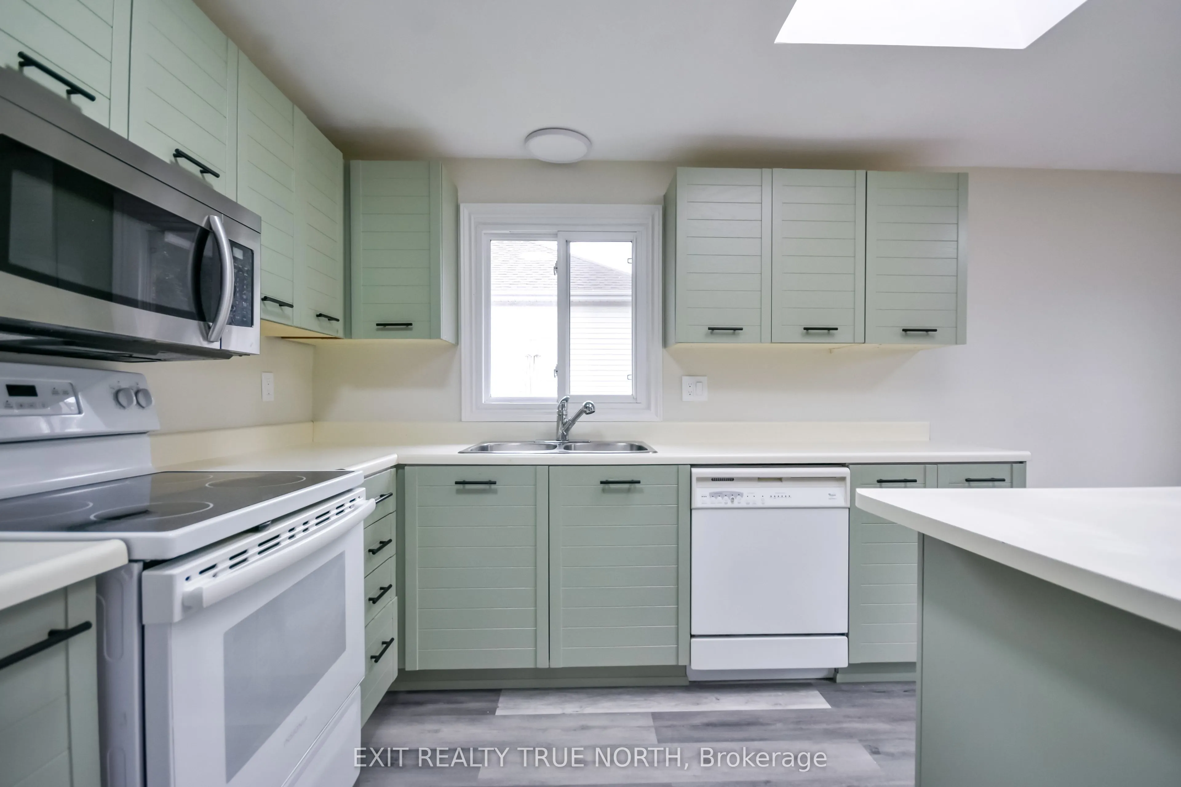 426 Sunnidale Road