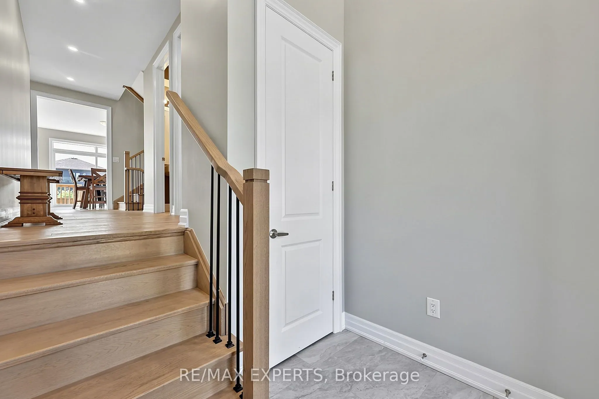 222 Mapleside Drive