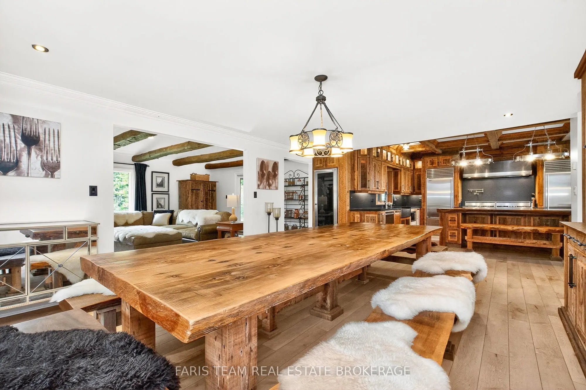 1076 Beaver Lane