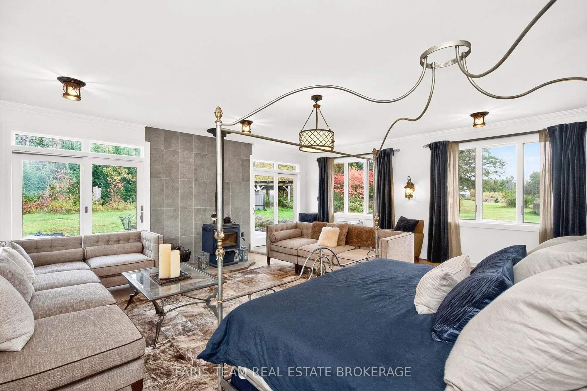 1076 Beaver Lane