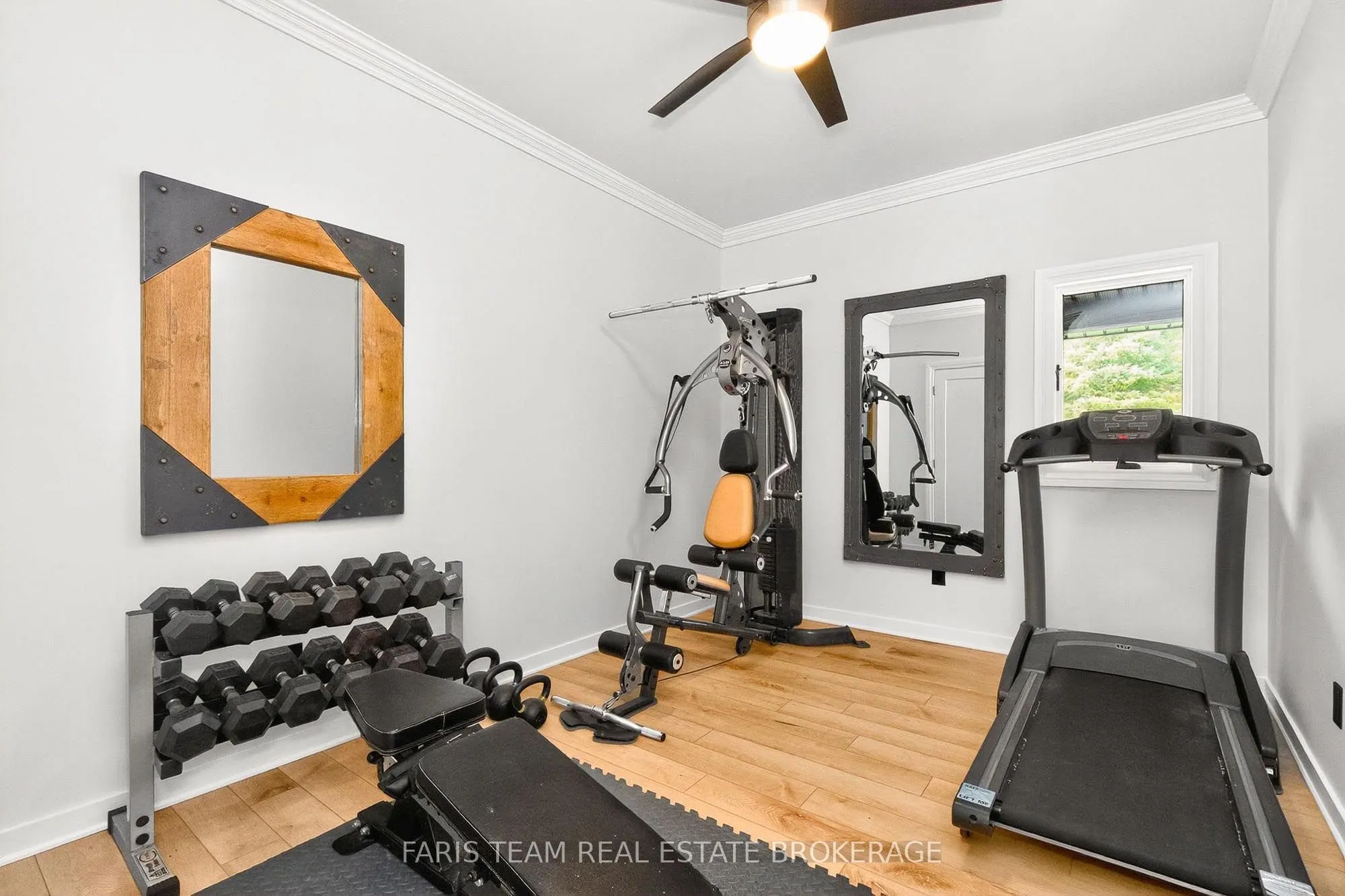 1076 Beaver Lane