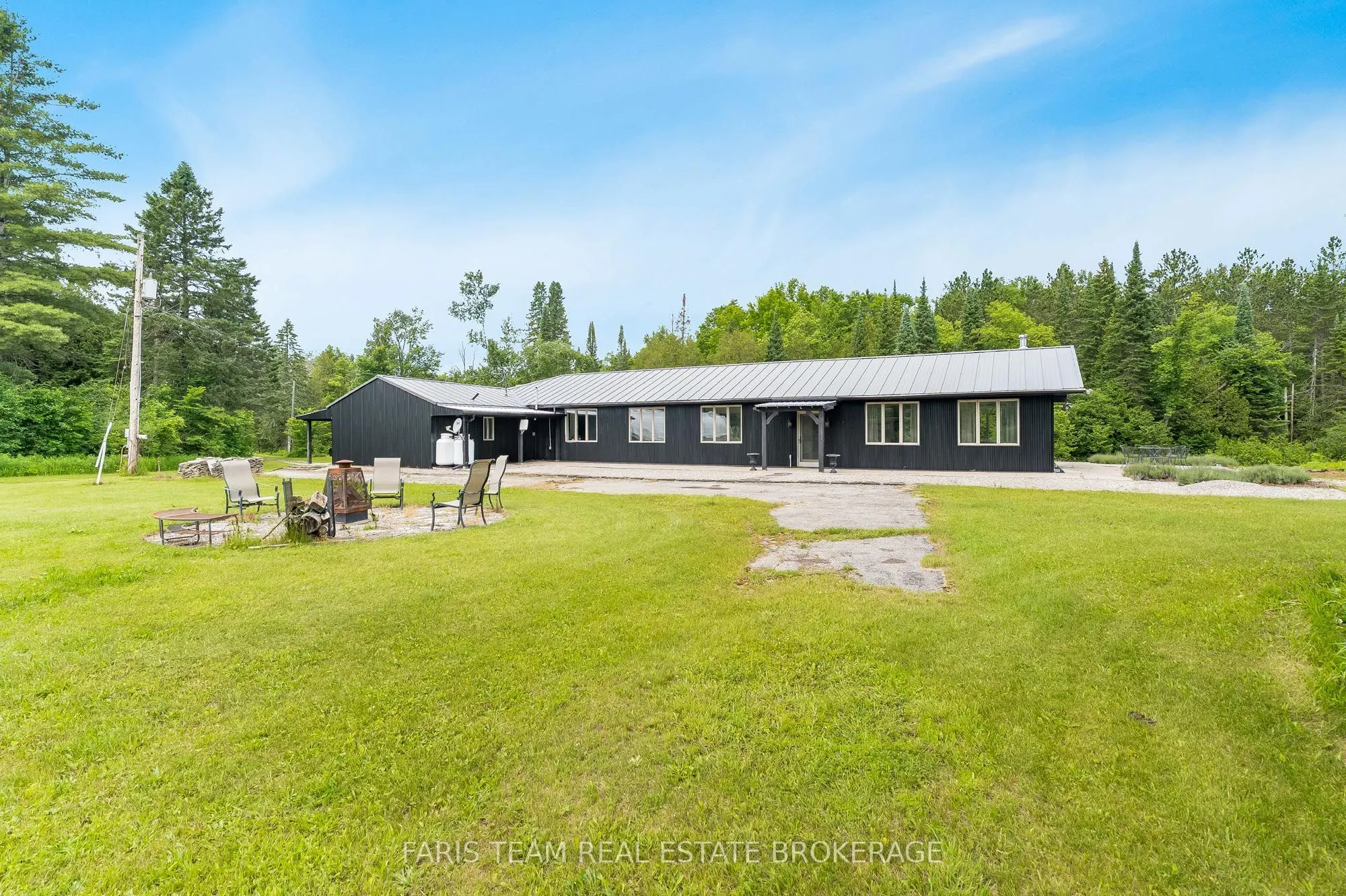 1076 Beaver Lane