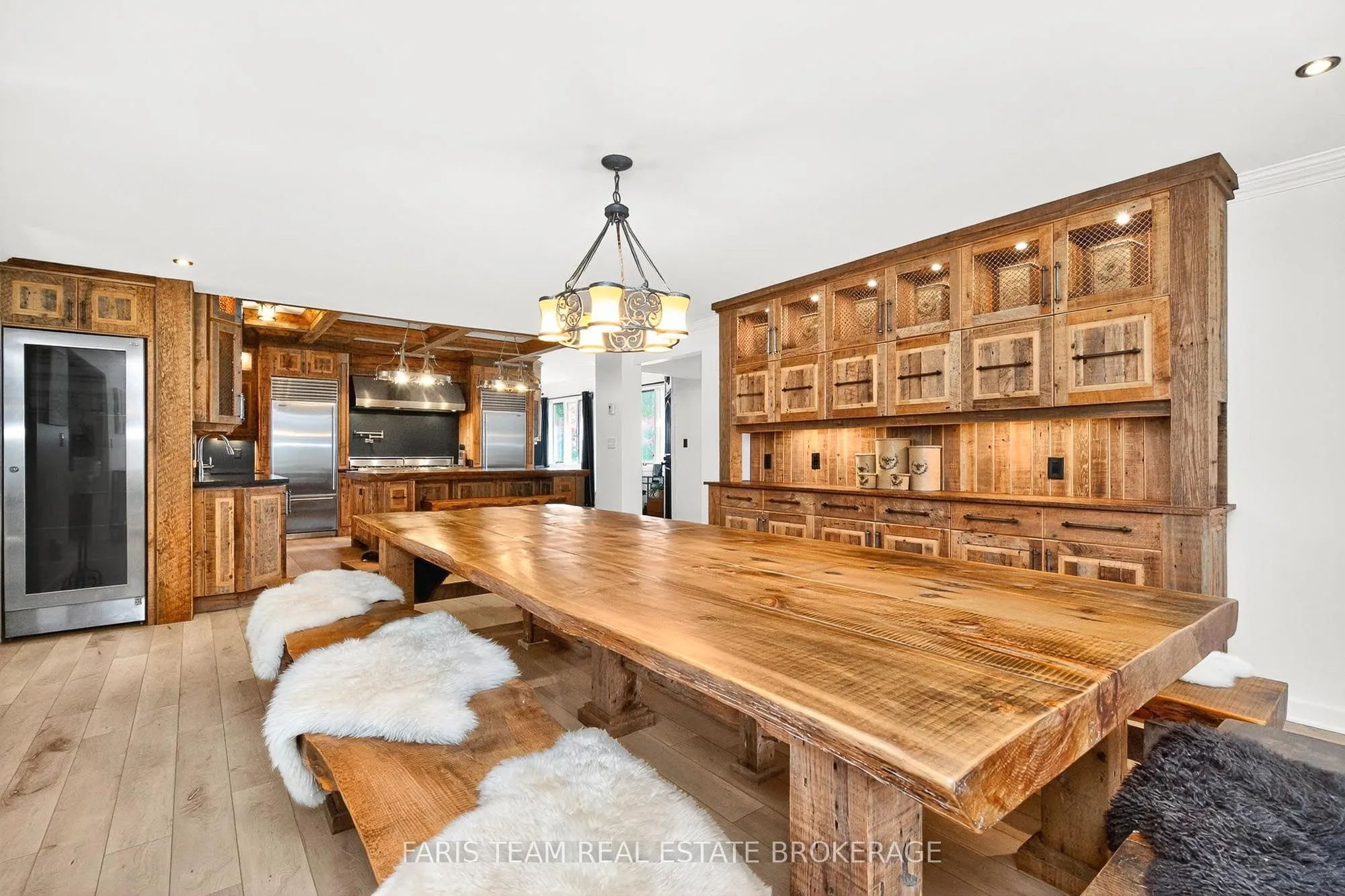 1076 Beaver Lane