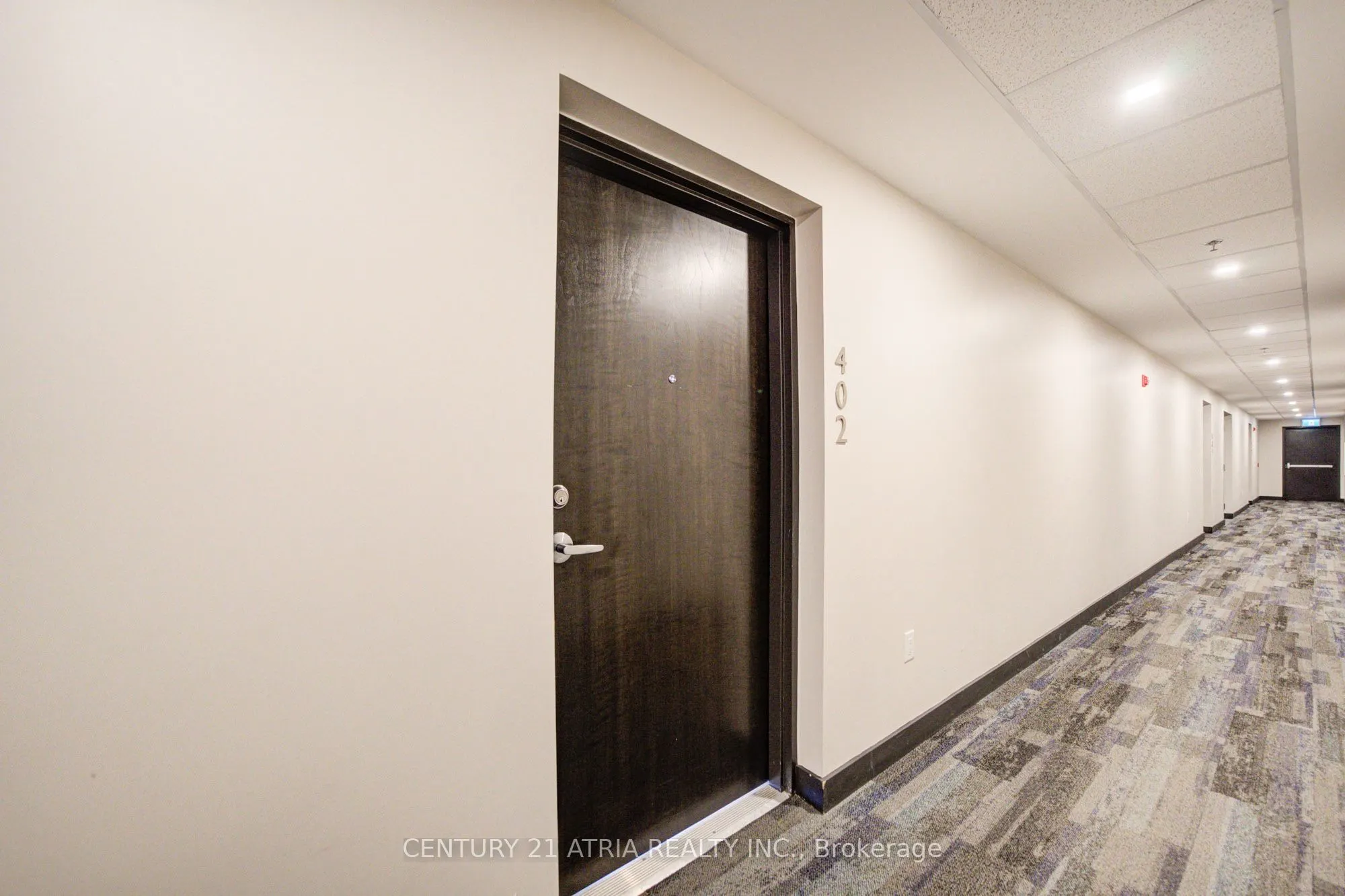430 Essa Road NE #402
