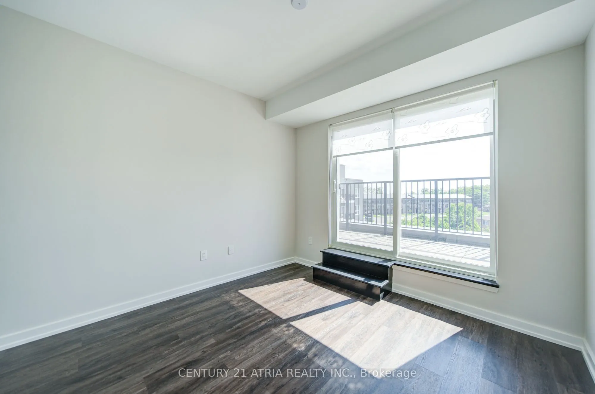 430 Essa Road NE #402