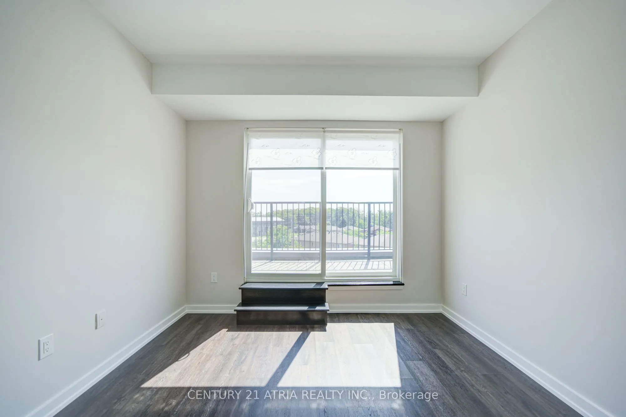 430 Essa Road NE #402