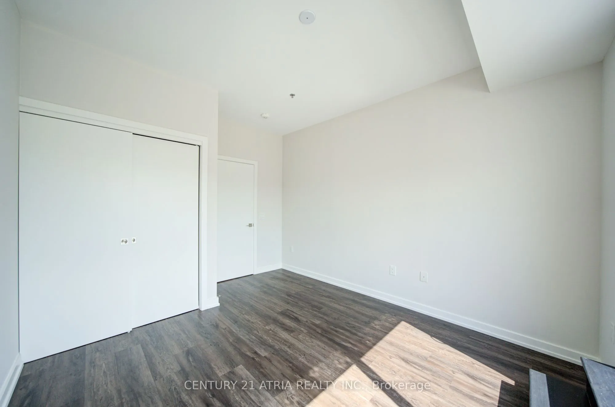 430 Essa Road NE #402