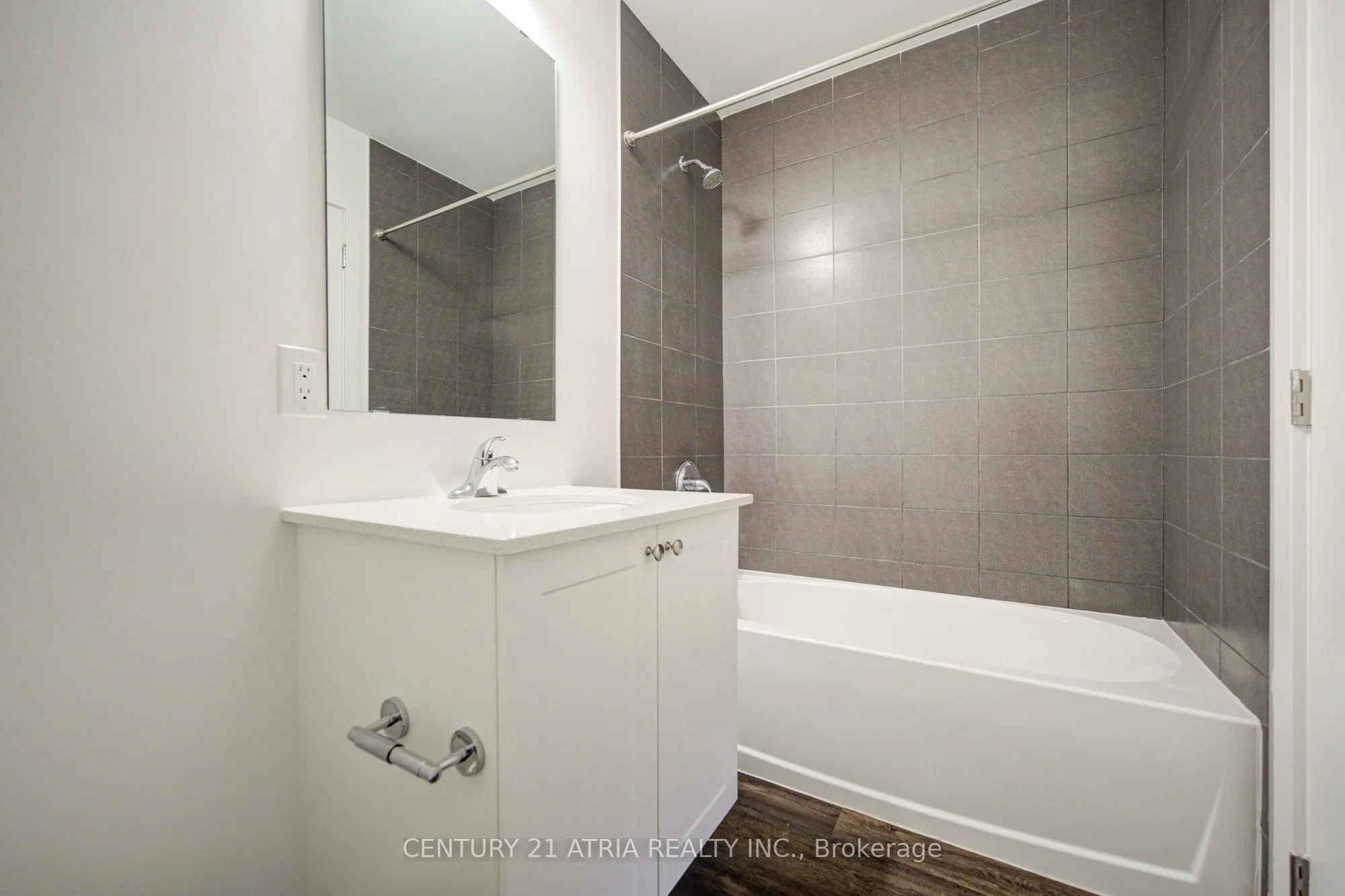 430 Essa Road NE #402