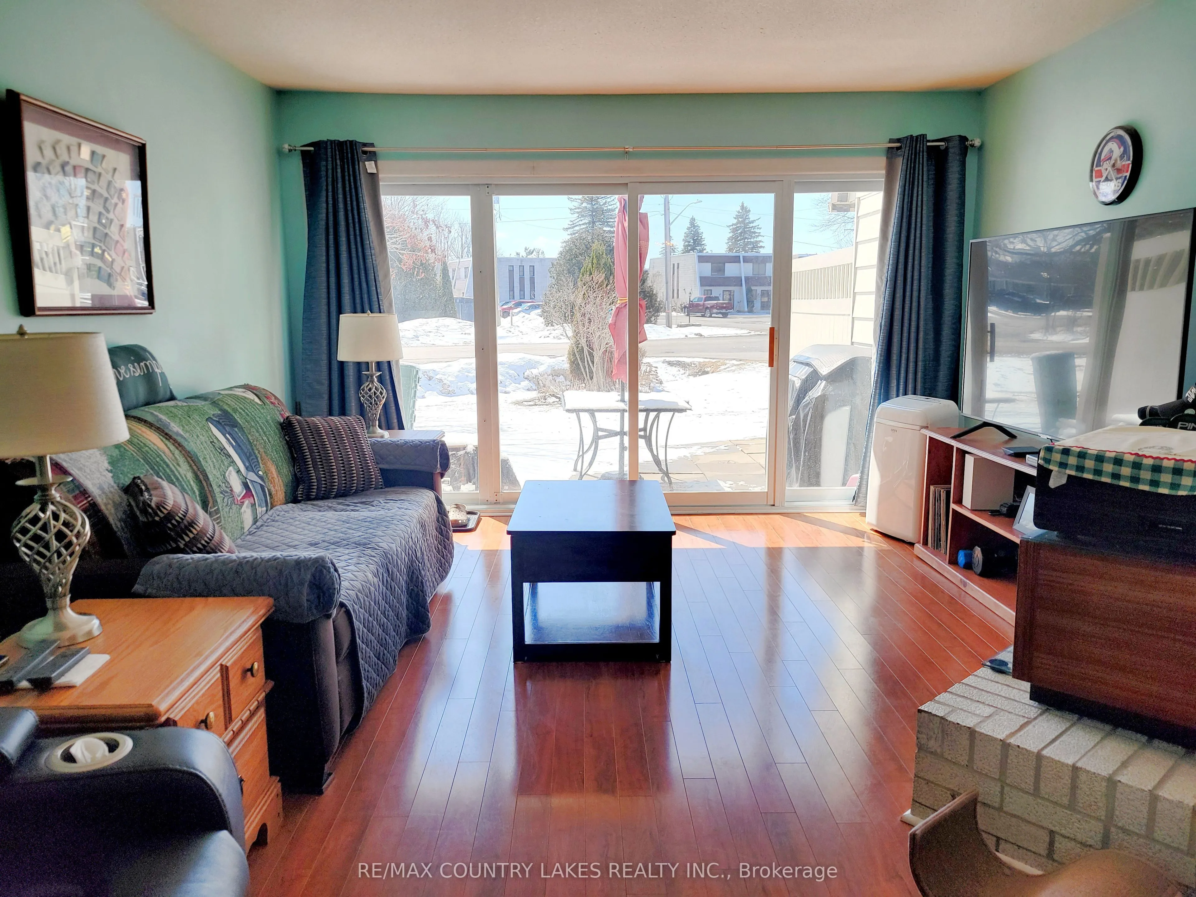 4 Paradise Boulevard #3