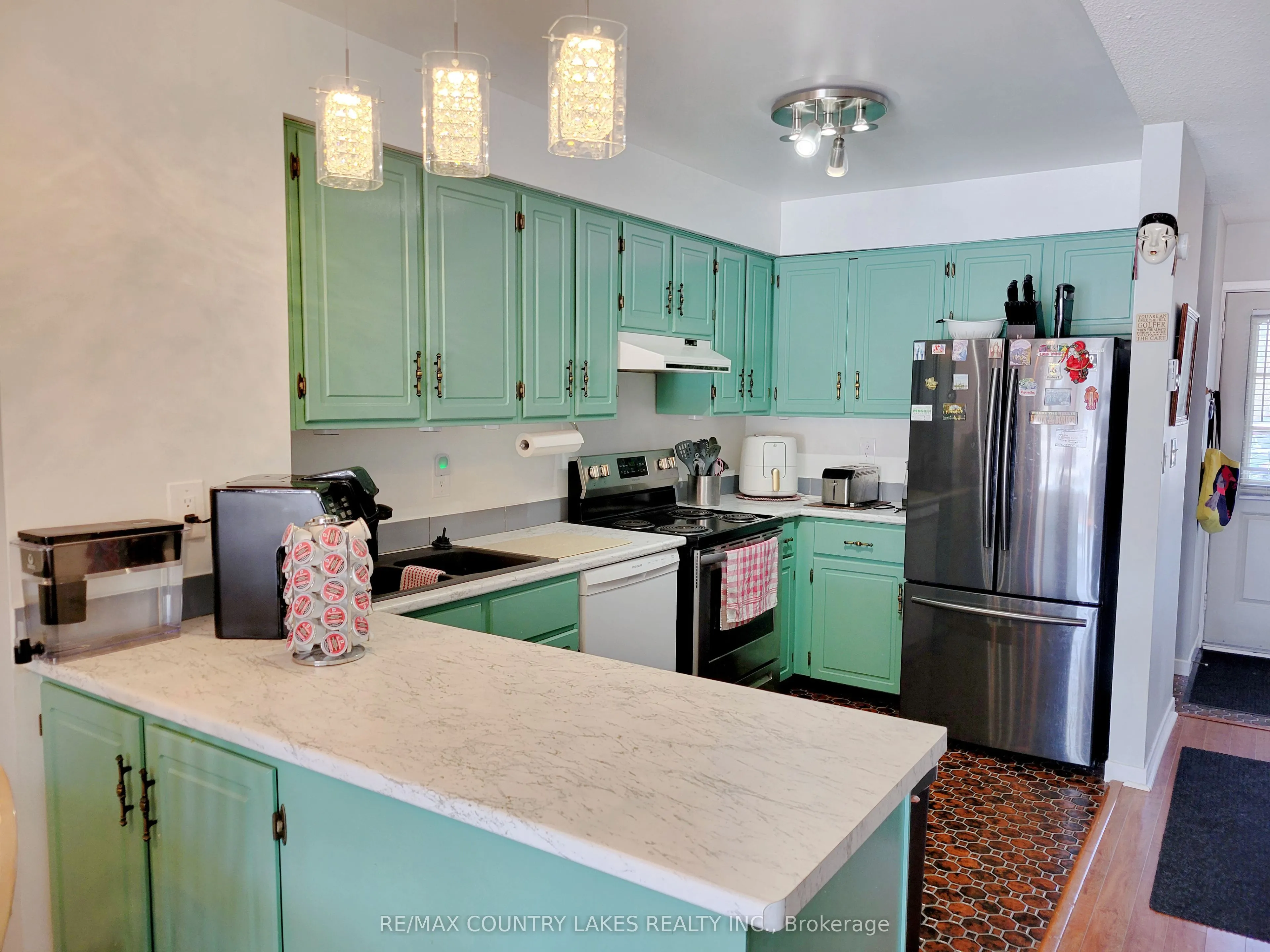 4 Paradise Boulevard #3