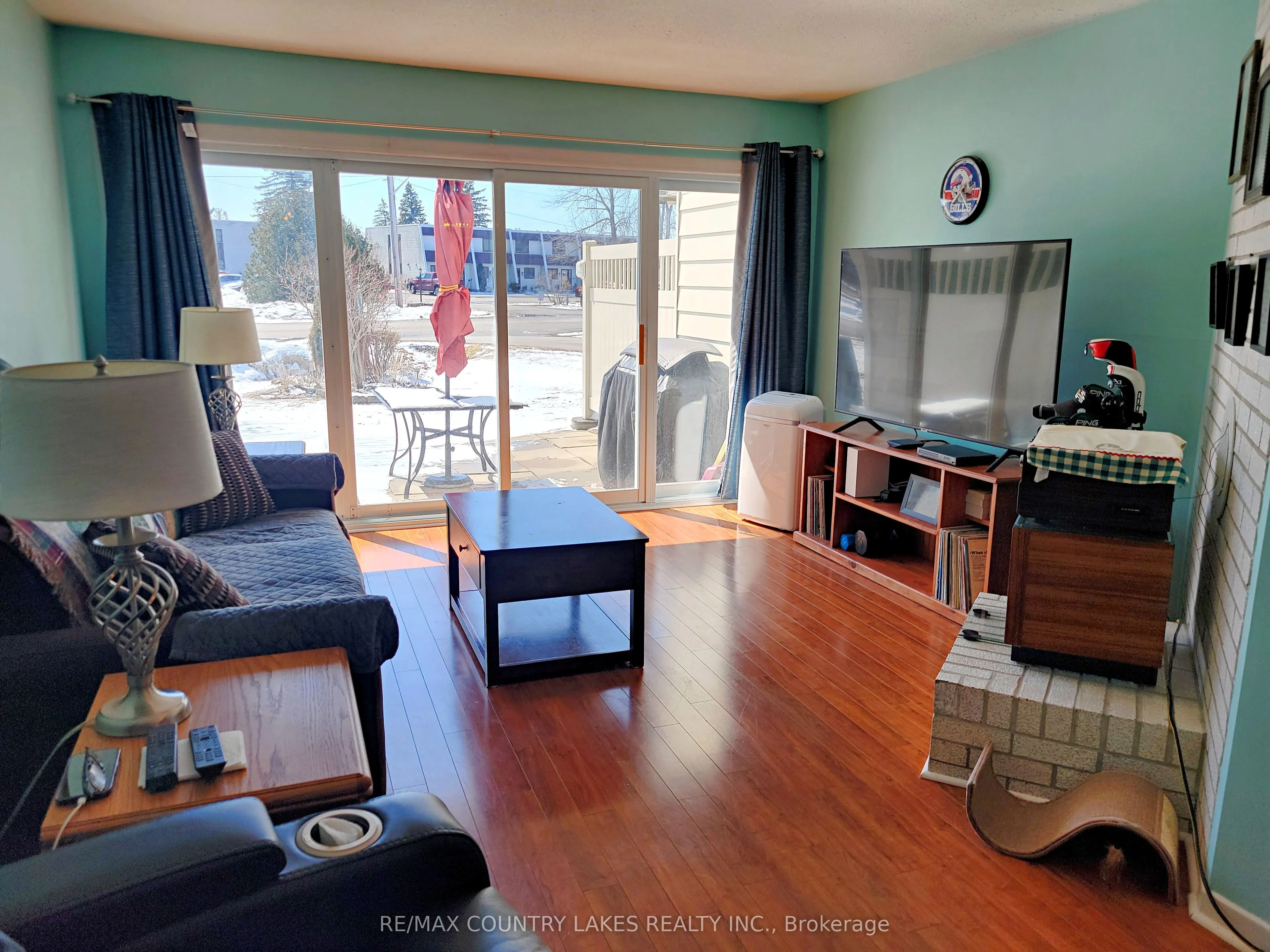 4 Paradise Boulevard #3