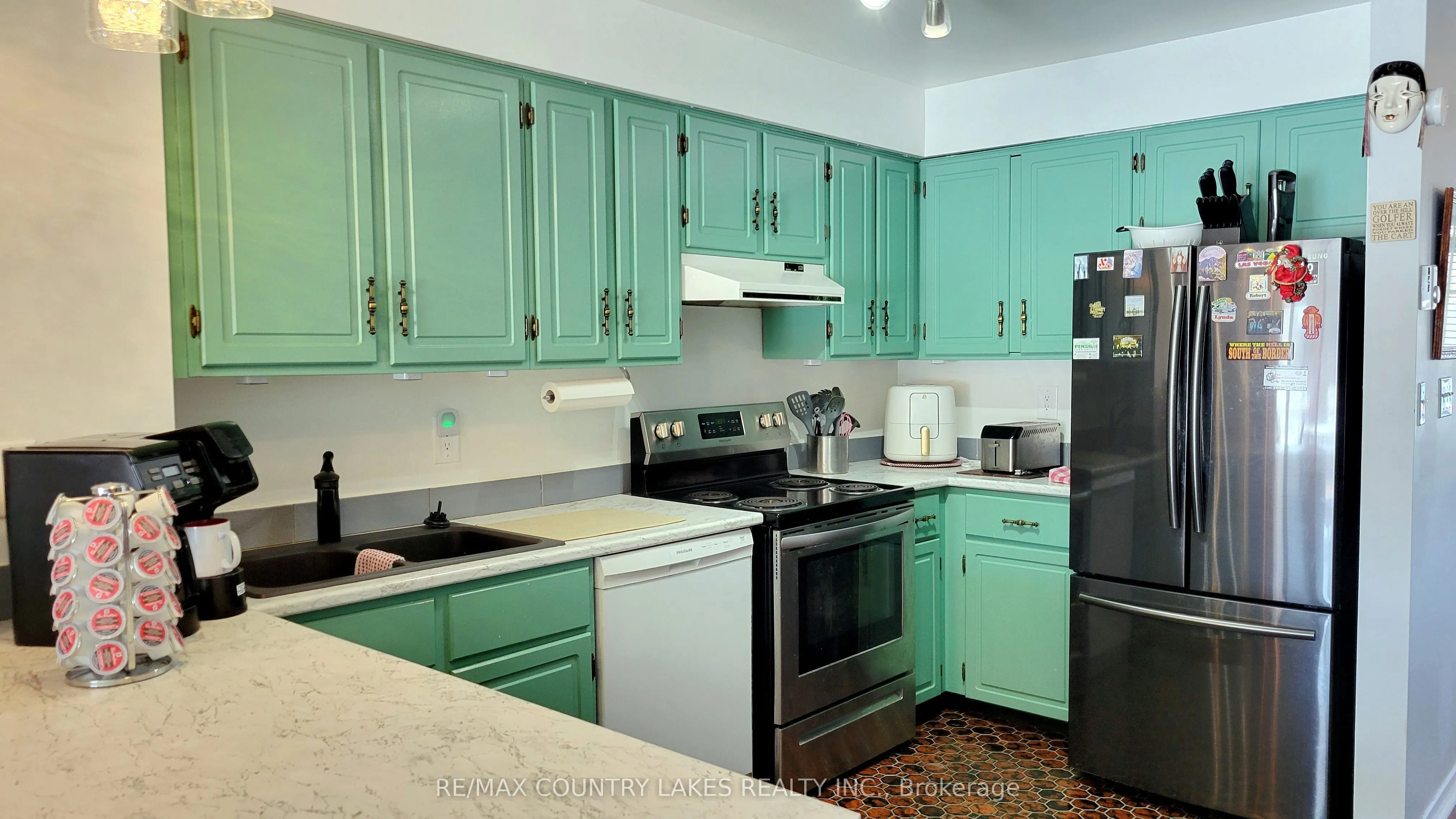 4 Paradise Boulevard #3