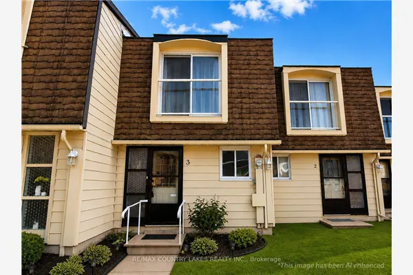 4 Paradise Boulevard #3