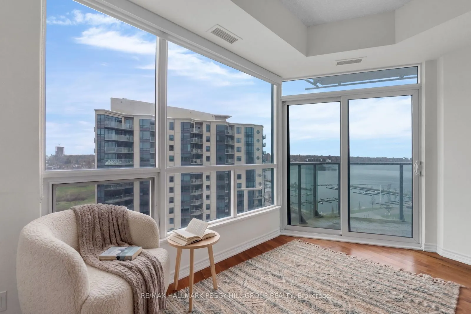 37 Ellen Street #1303