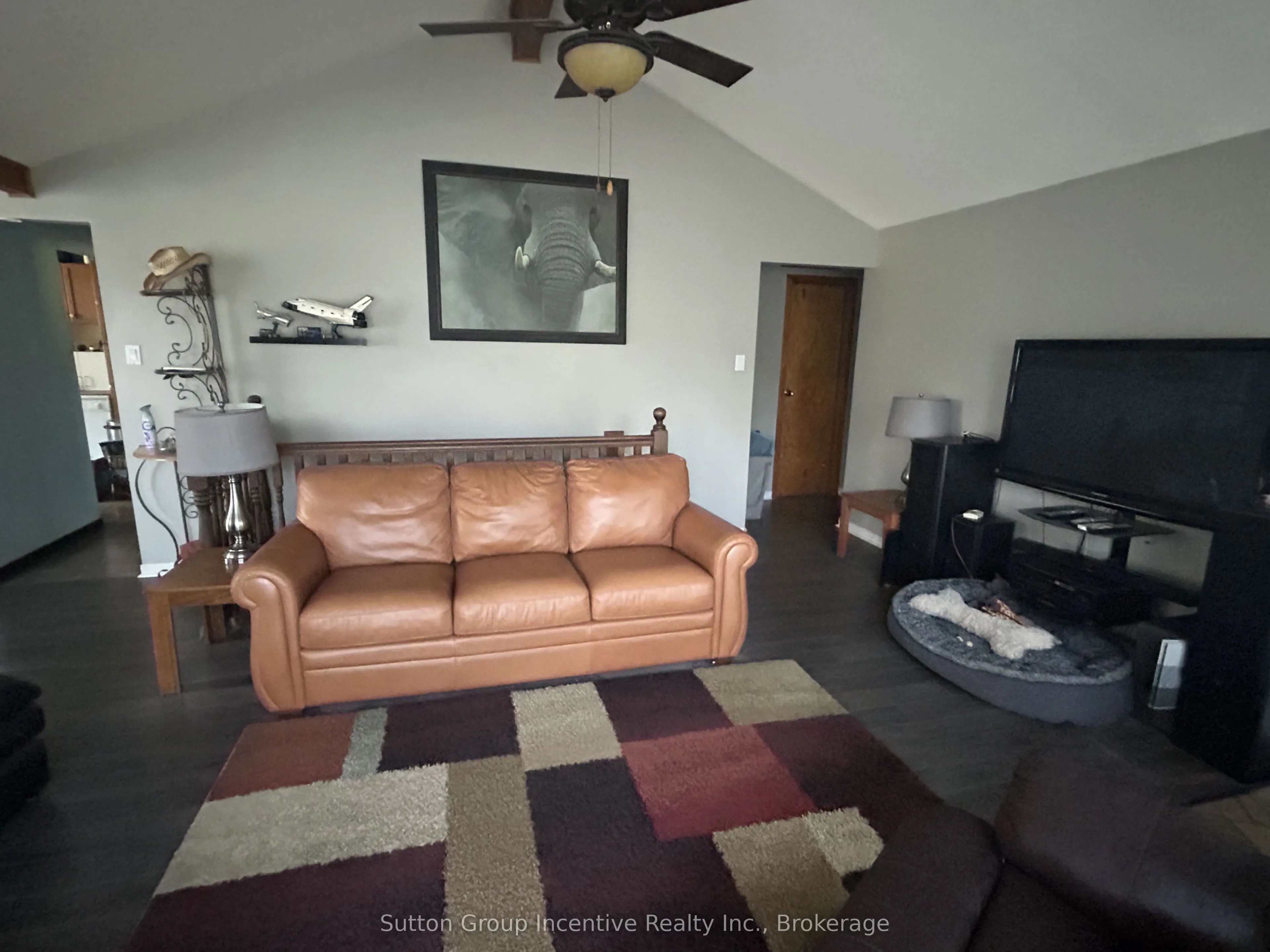 3985 Joyland Drive