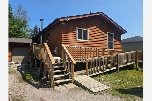 3985 Joyland Drive