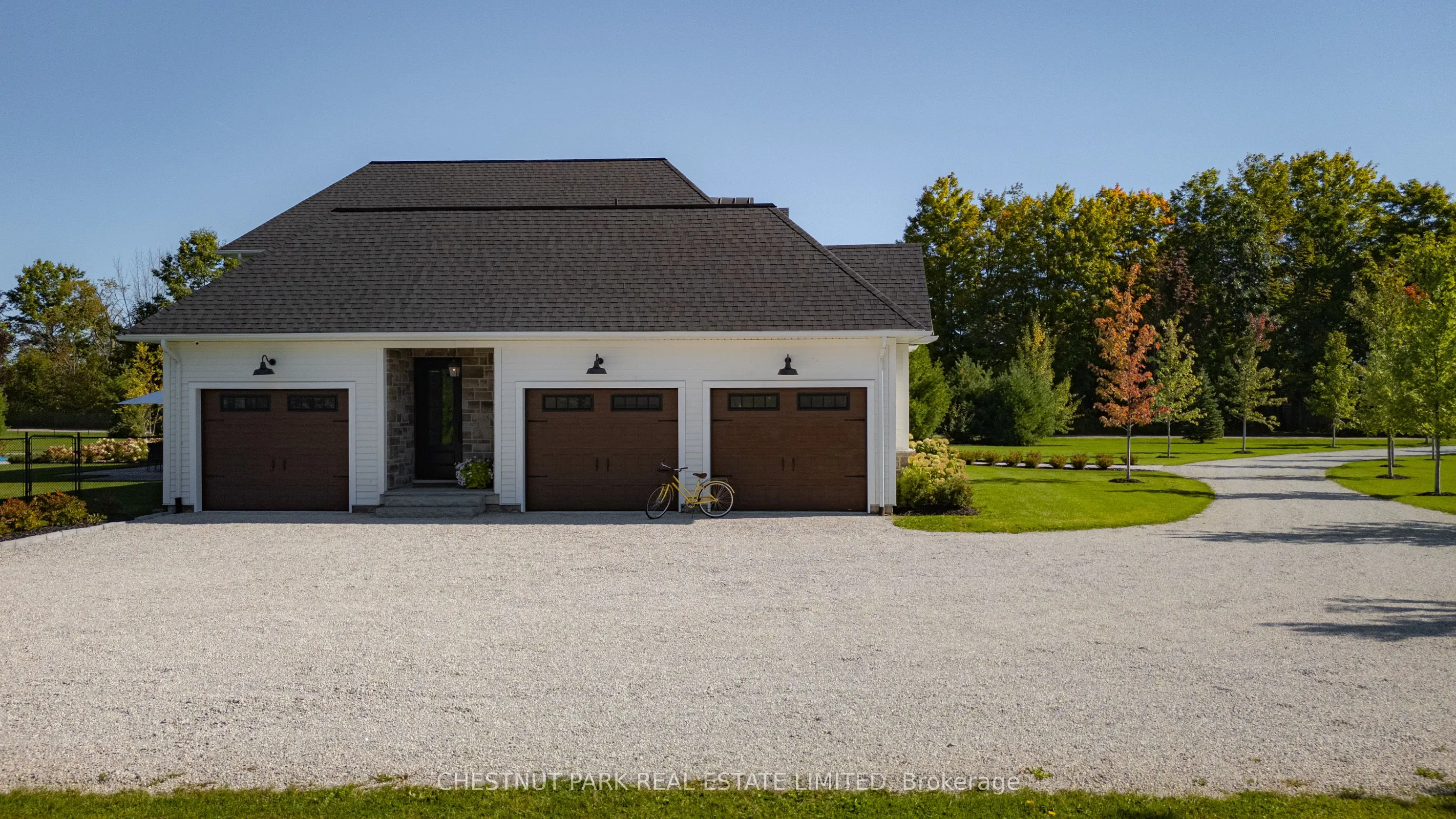 1052 Rainbow Valley Road W