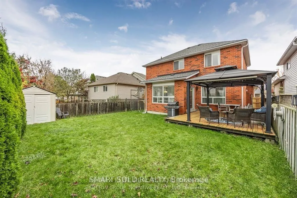 28 Leggott Avenue #Upper Bedroom