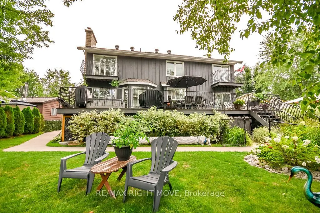 2640 WESTSHORE Crescent