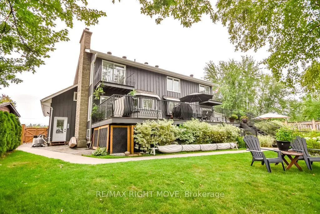 2640 WESTSHORE Crescent