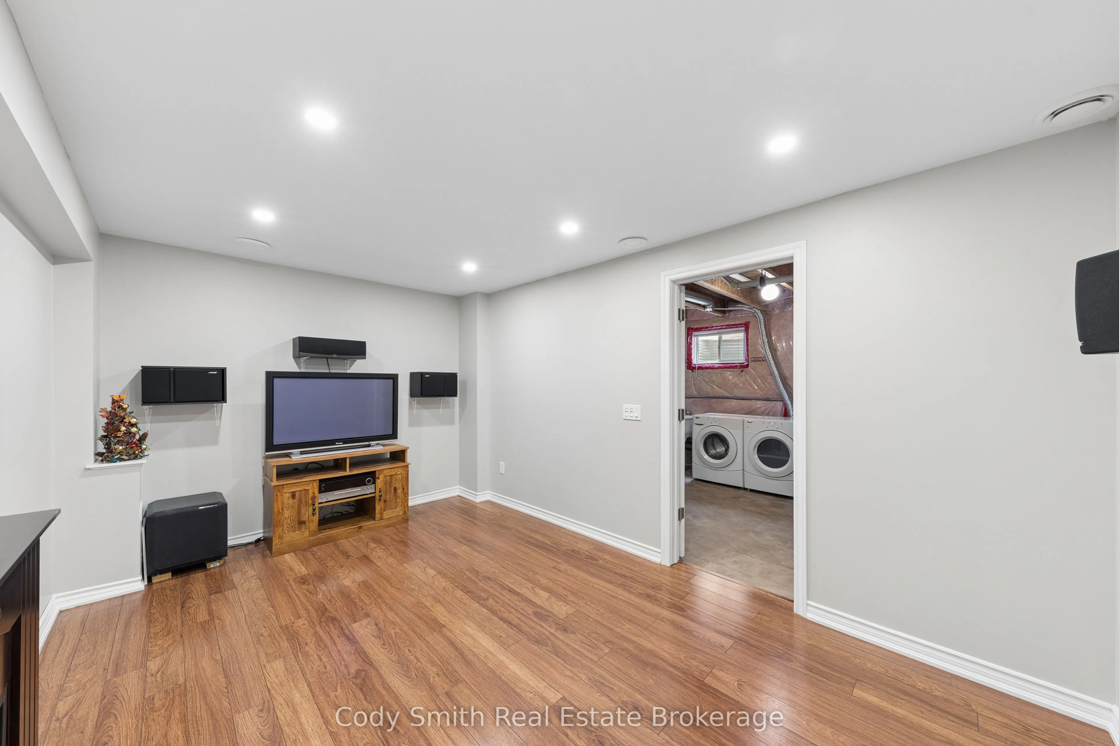 88 Pearl Drive