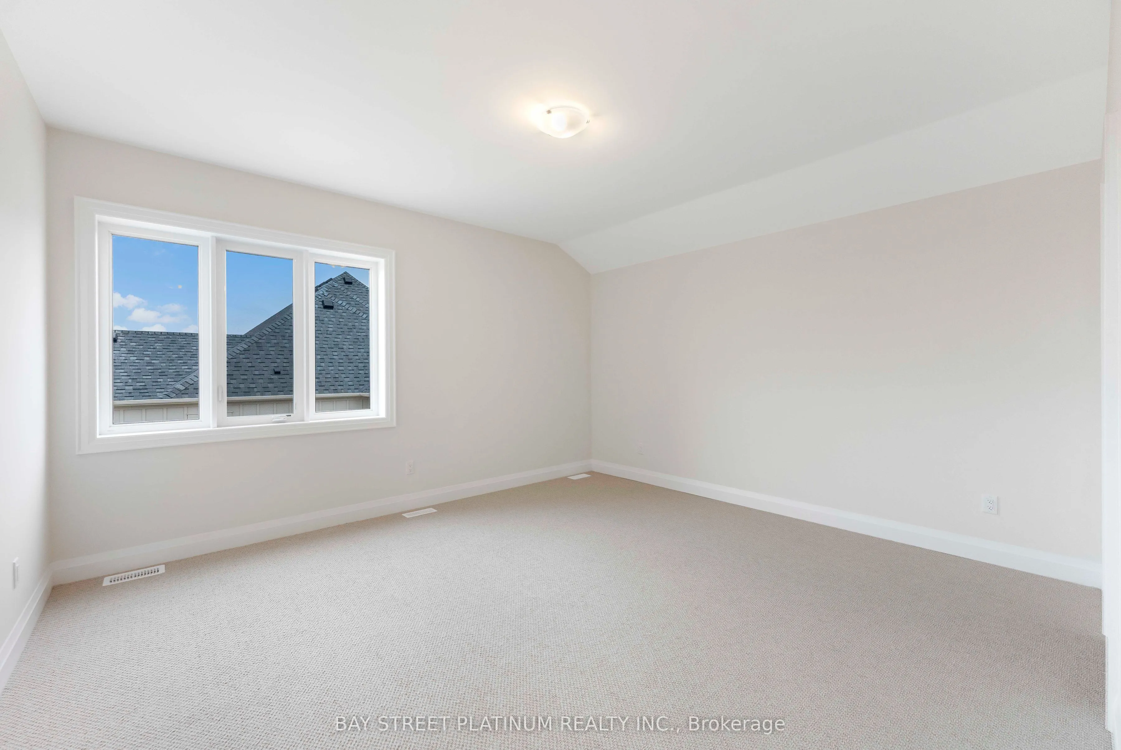 15 Radome Drive