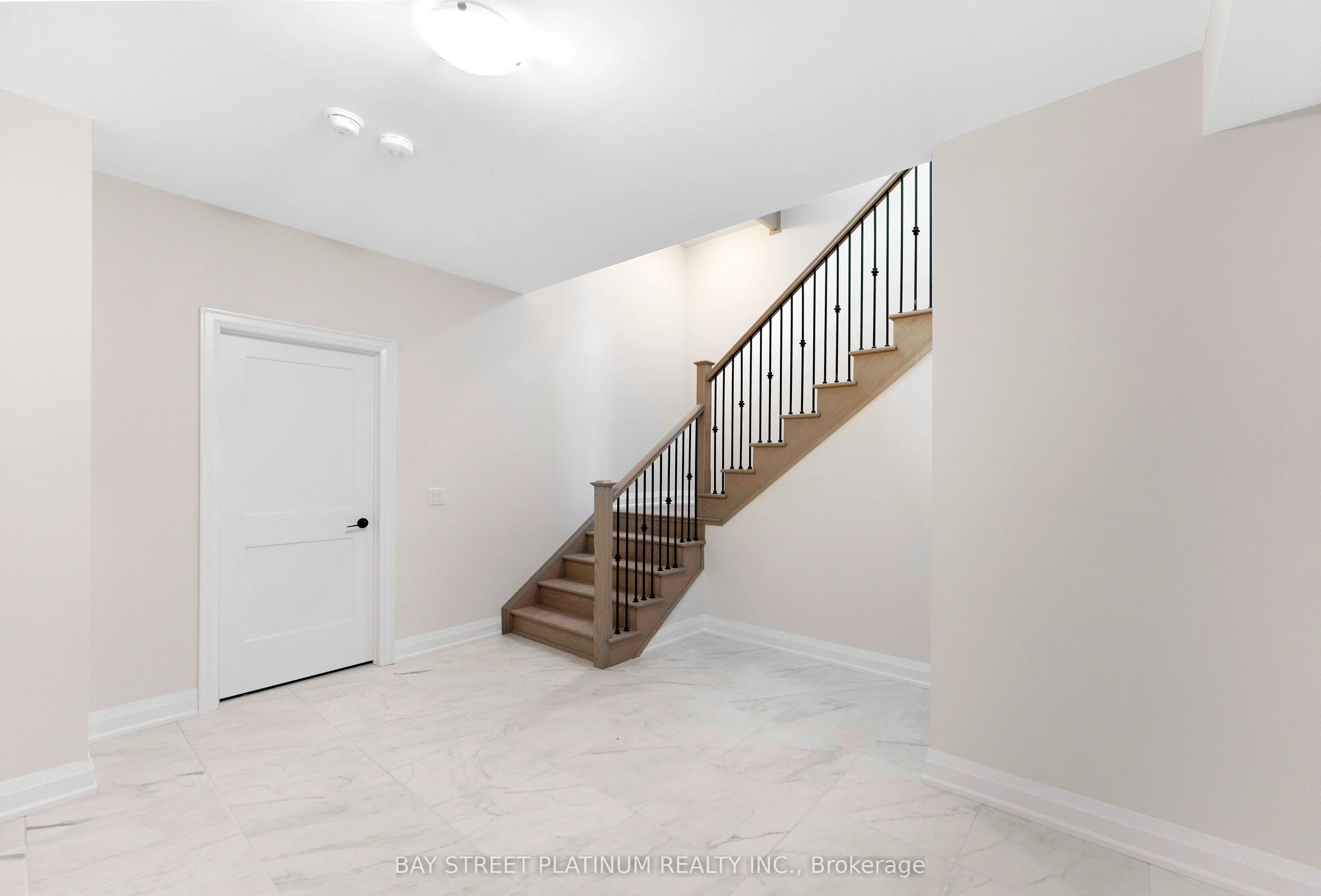 15 Radome Drive