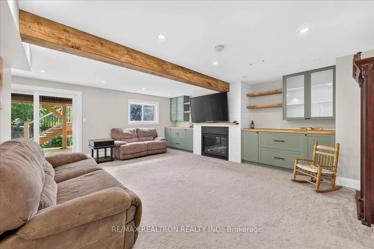 67 Vanessa Drive