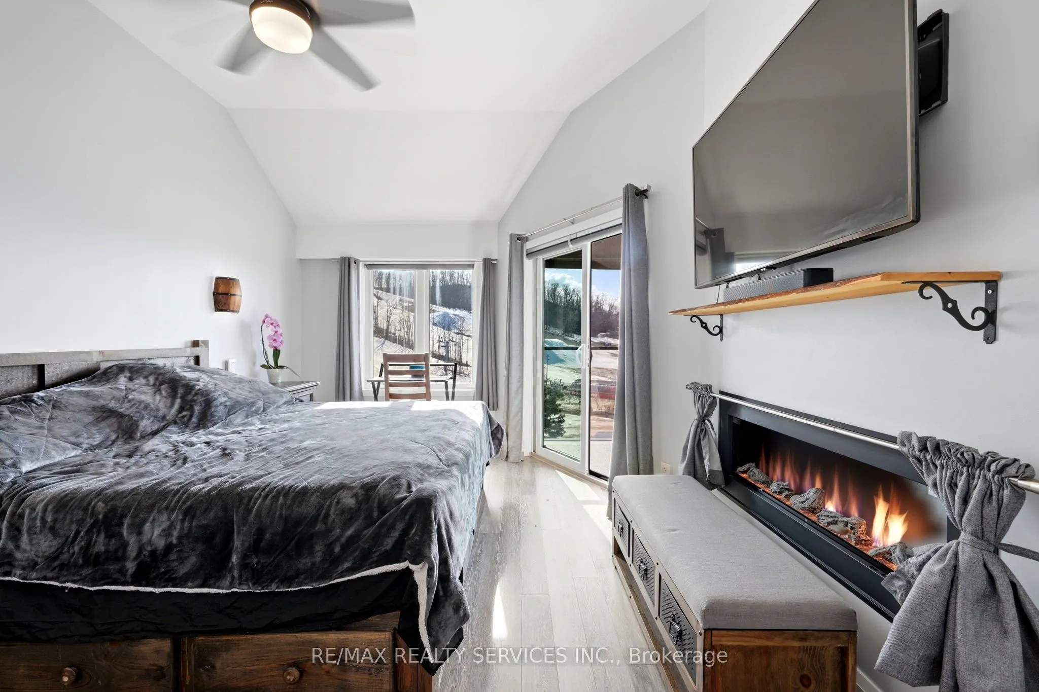 80 Horseshoe Boulevard #501
