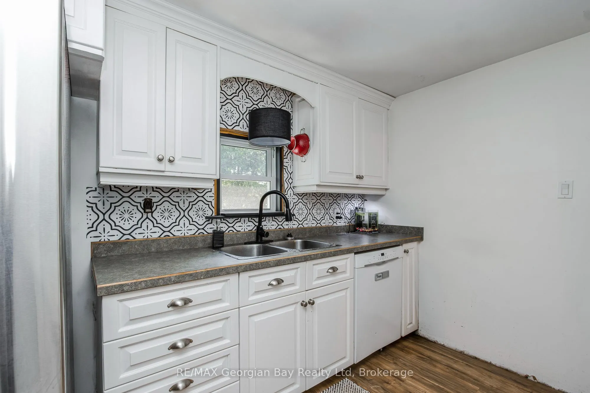 1046 Henry Street