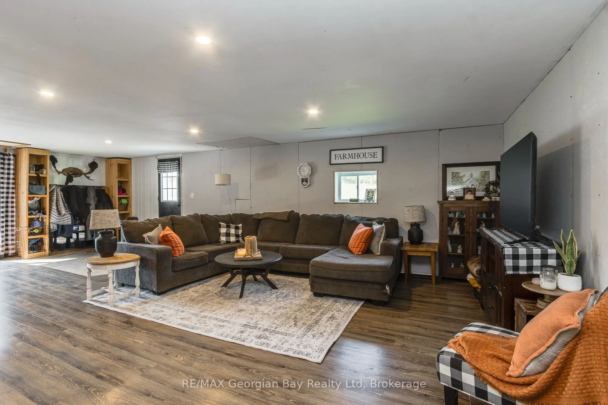 1046 Henry Street