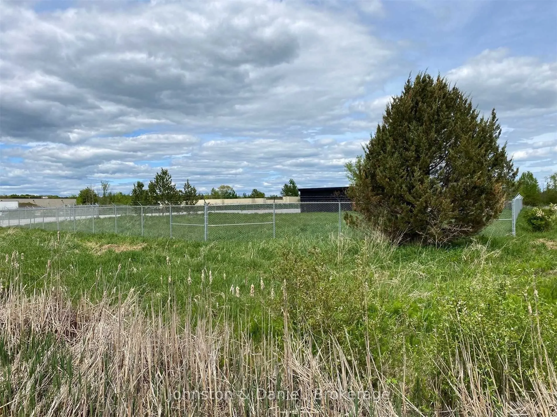 15 Forest Plain Road