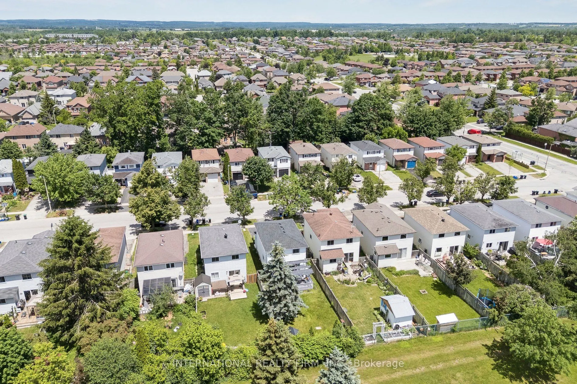 206 Hickling Trail
