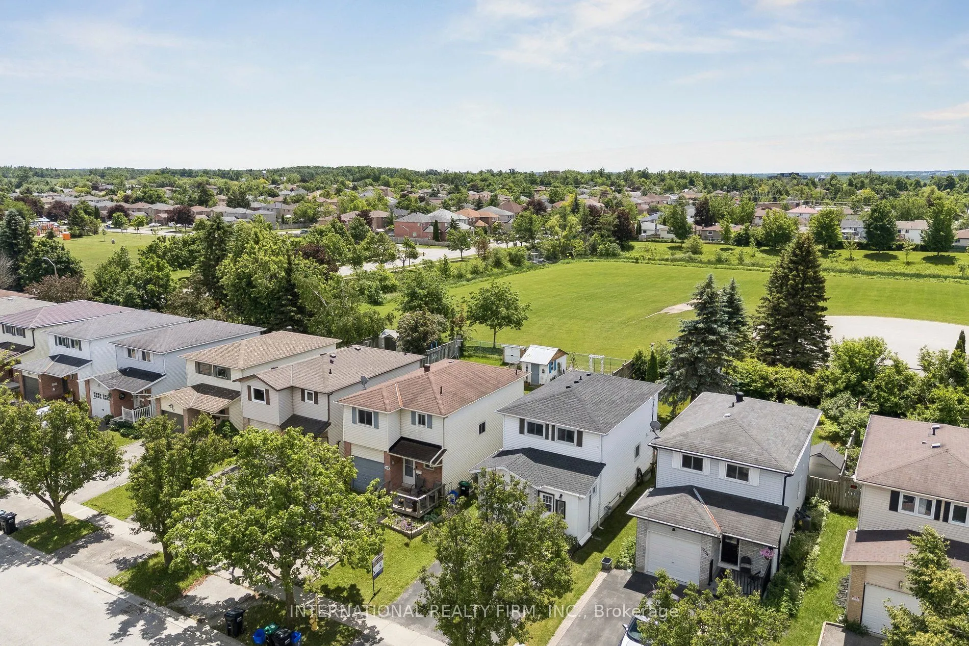 206 Hickling Trail