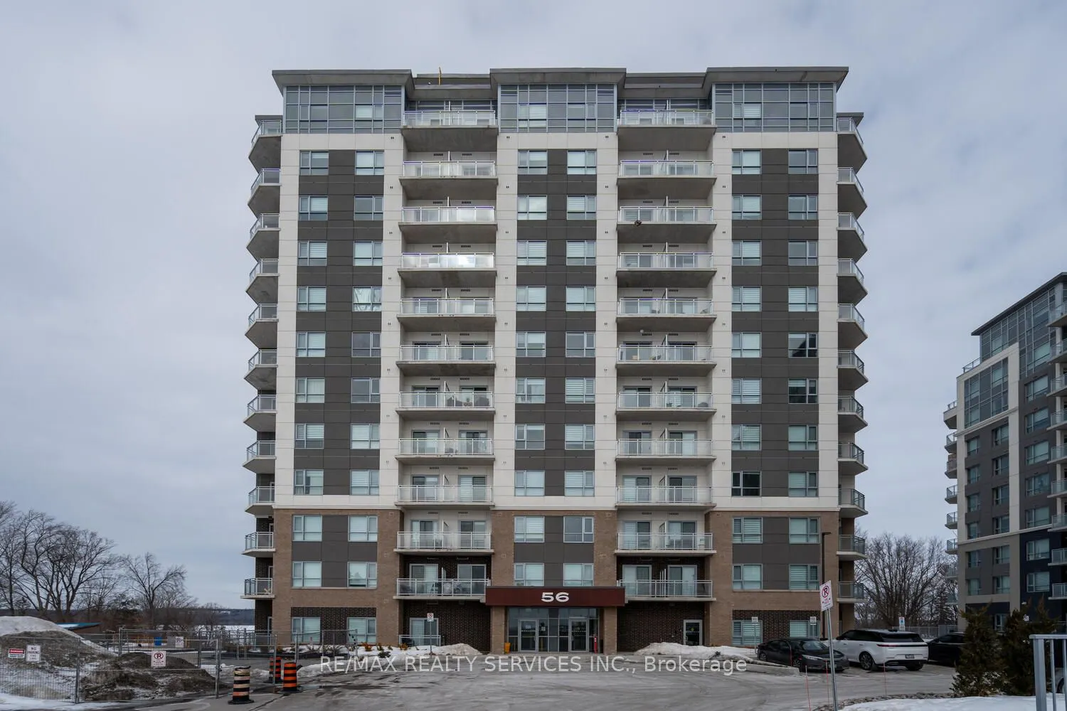 56 Lakeside Terrace #108