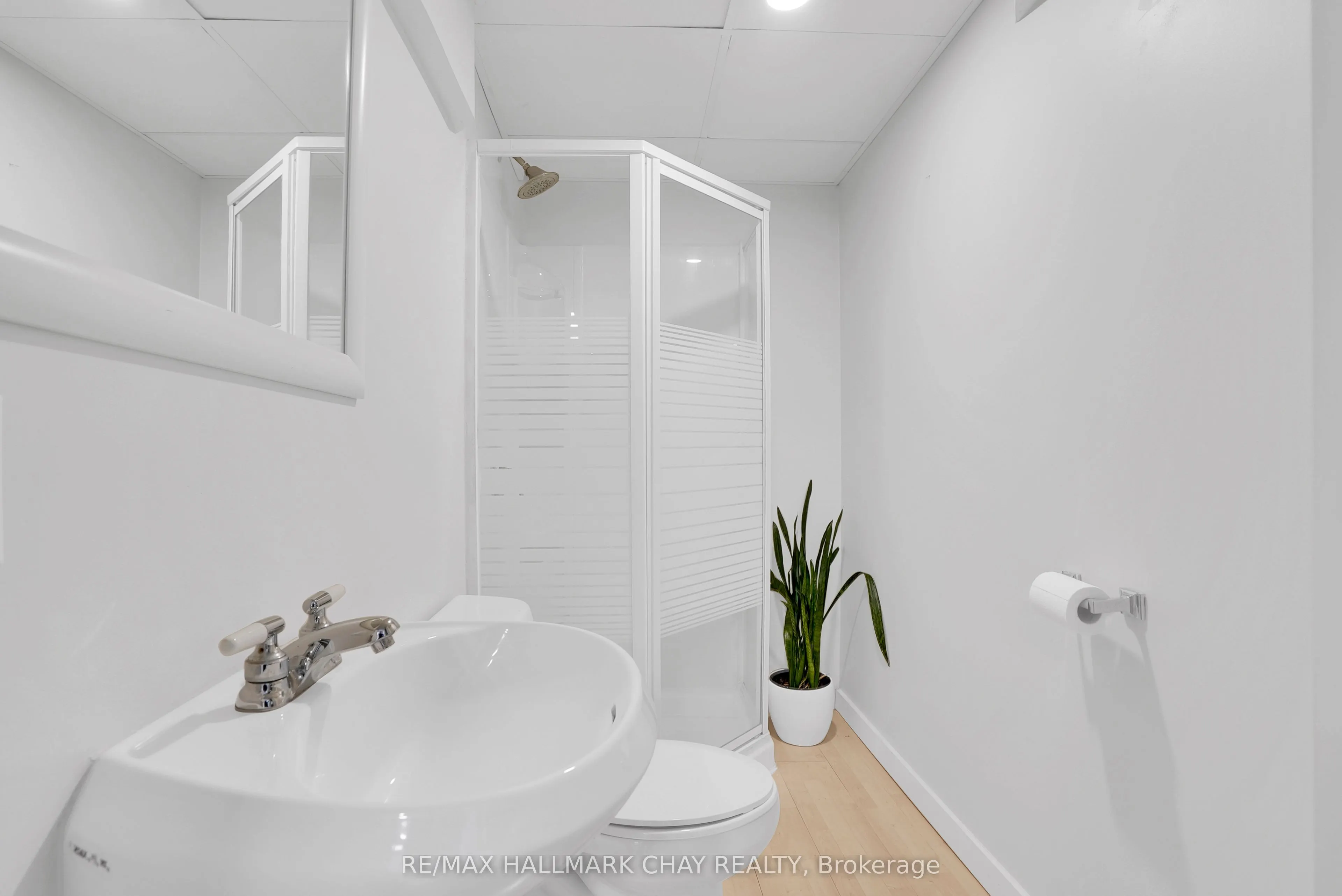100 Copeman Crescent