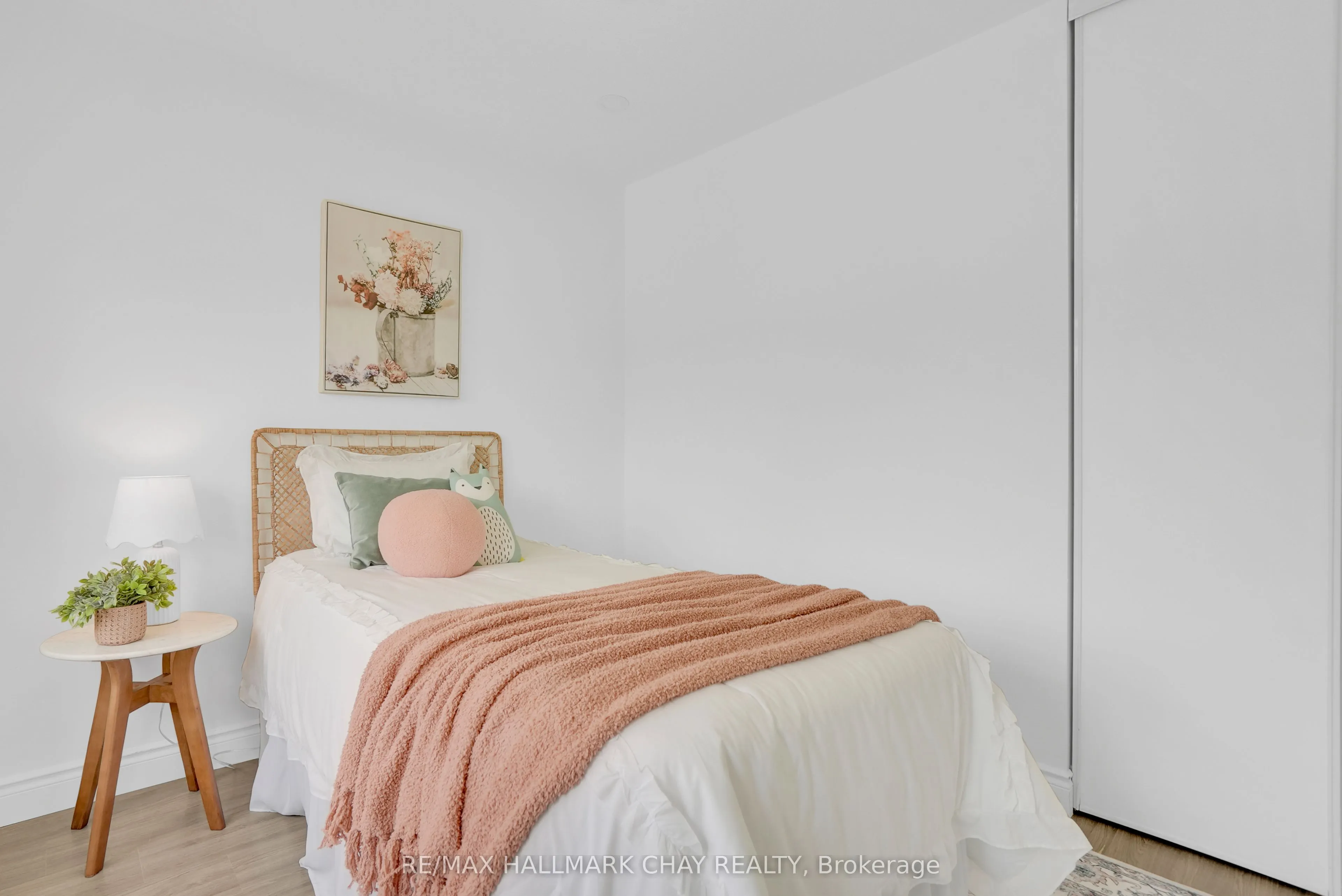 100 Copeman Crescent