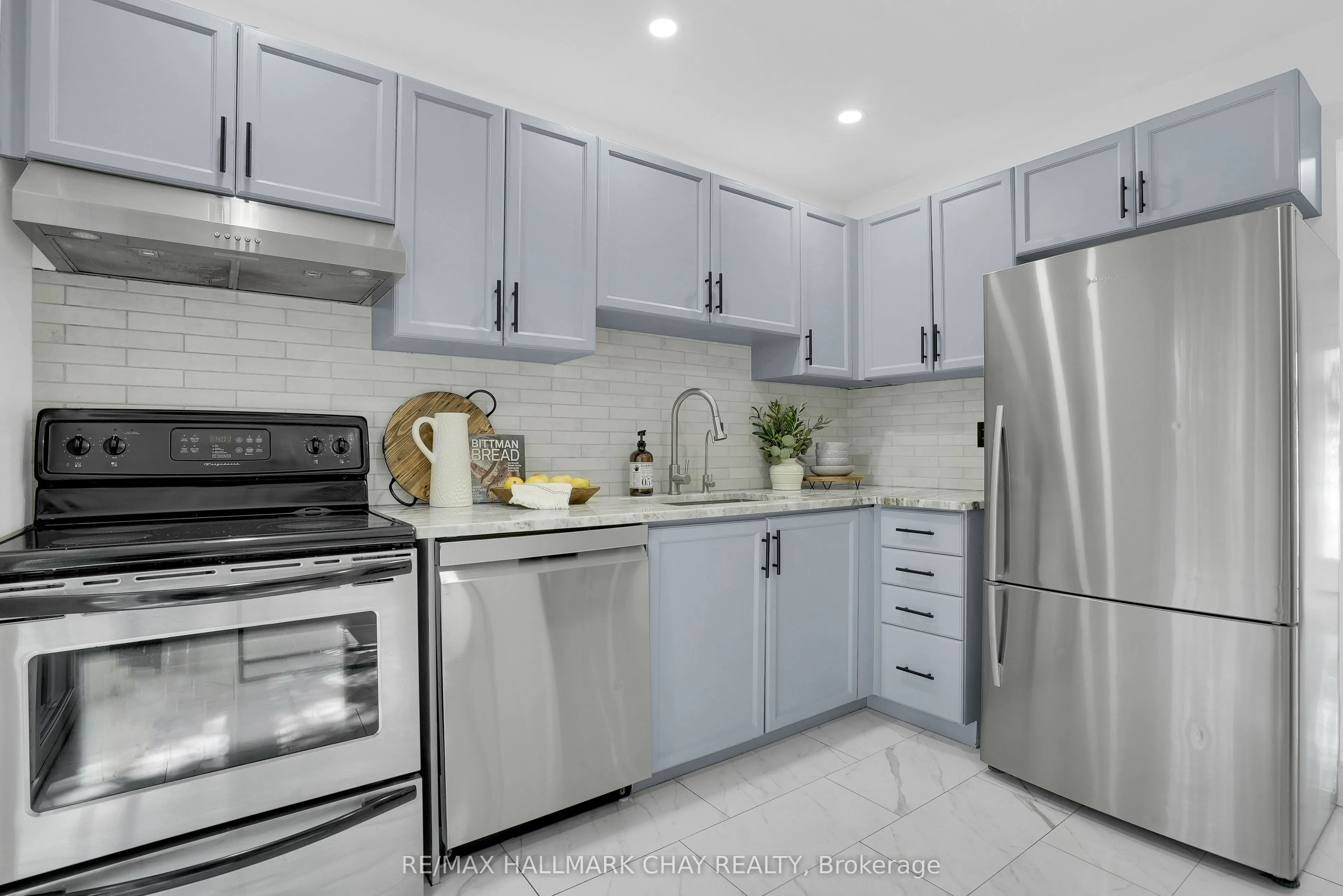 100 Copeman Crescent