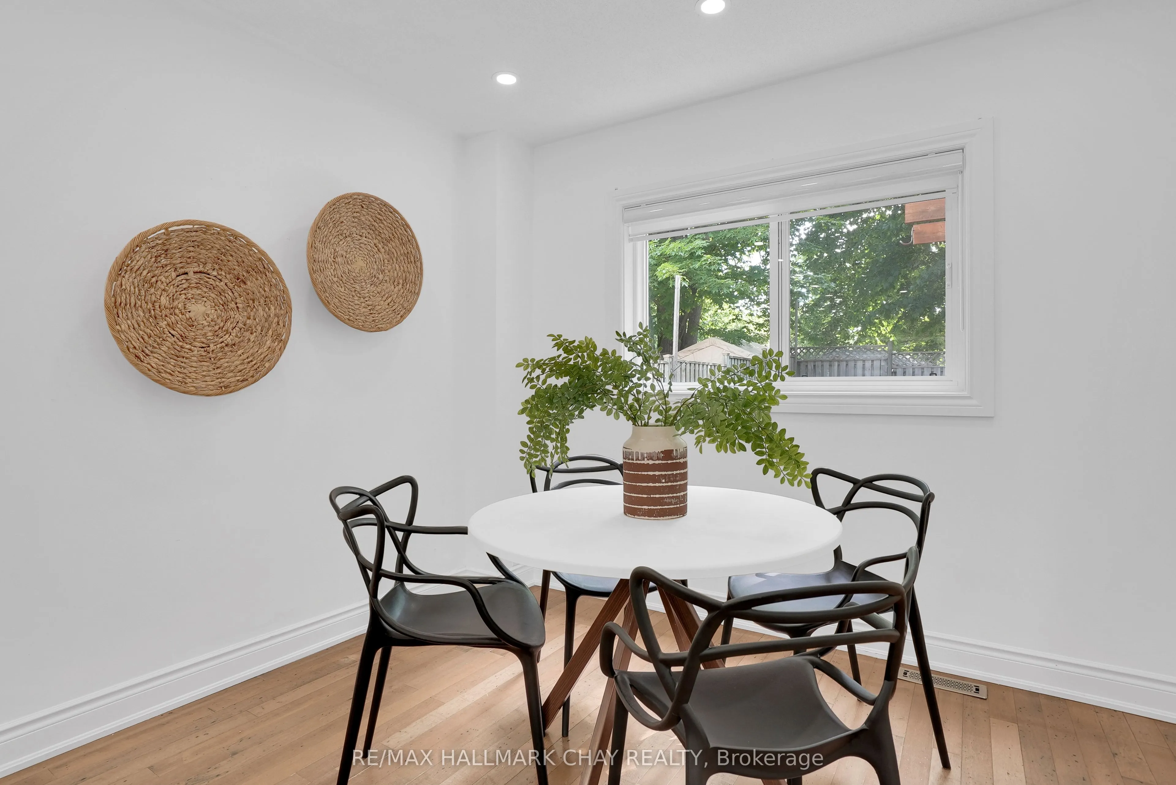 100 Copeman Crescent