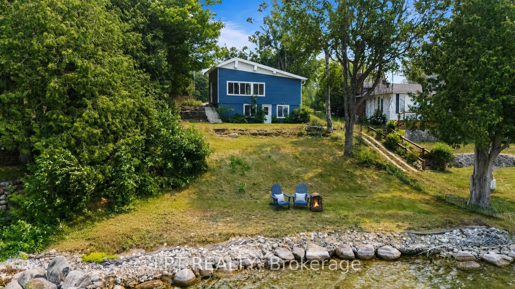 47 Moon Point Drive