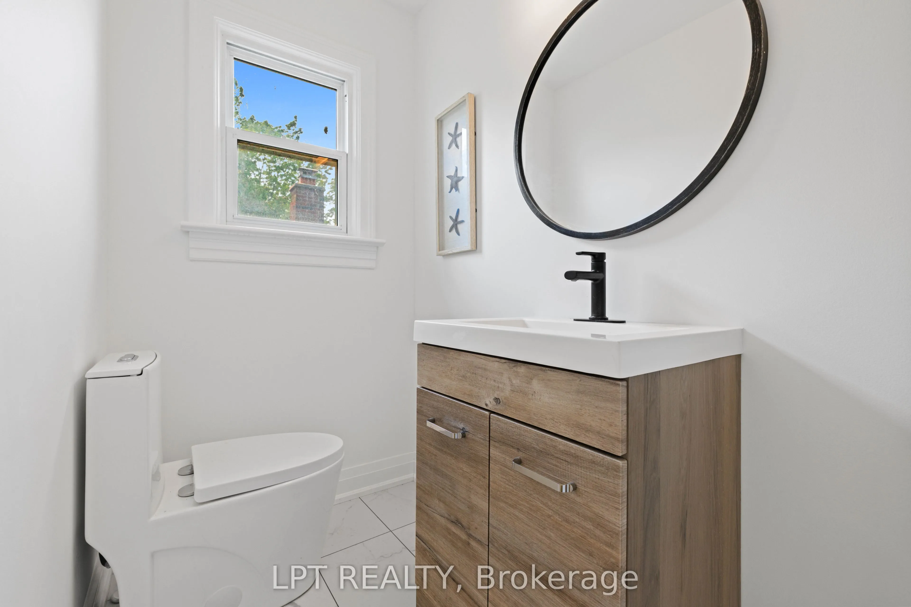 47 Moon Point Drive