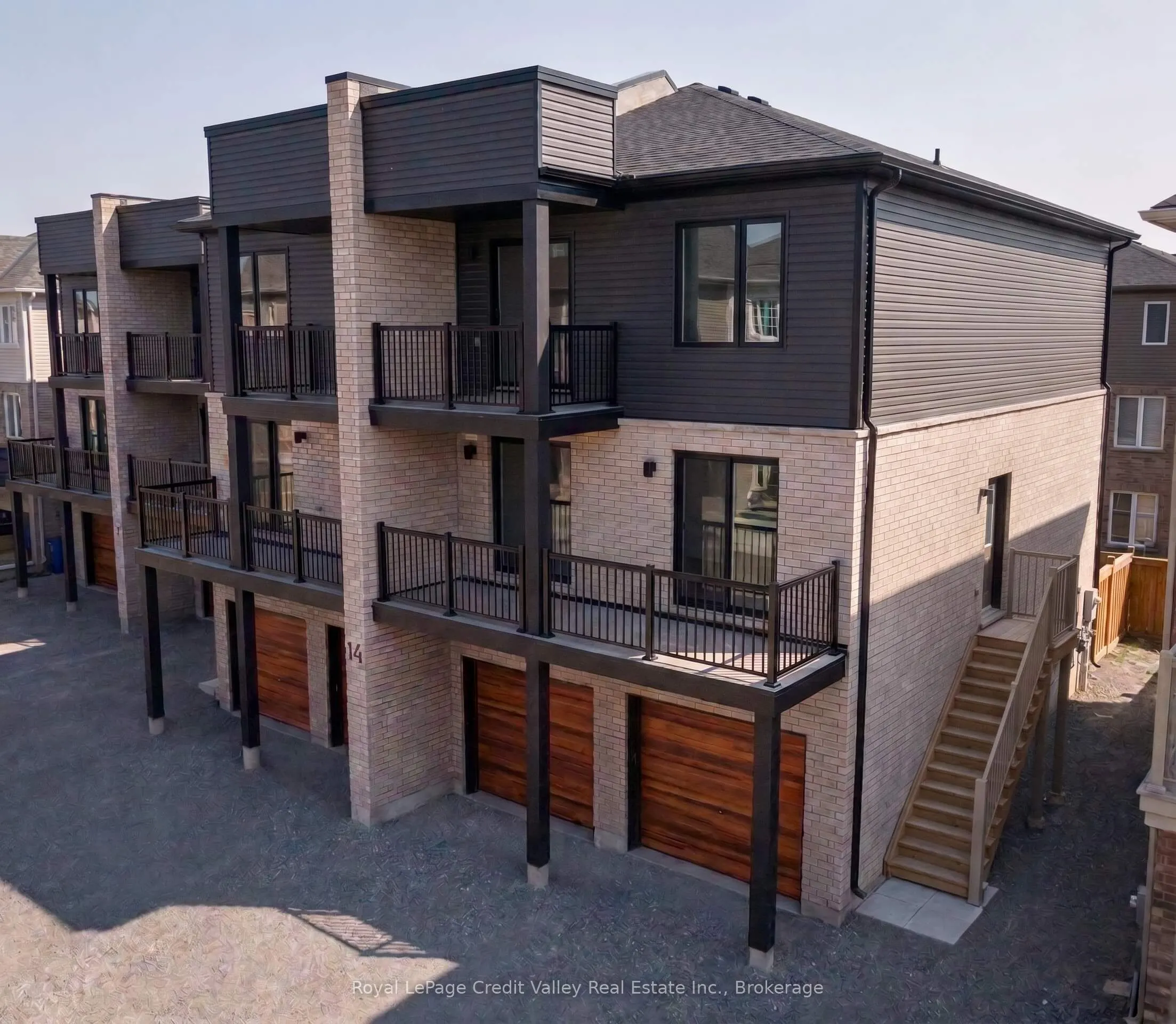 14 Wagon Lane E #5
