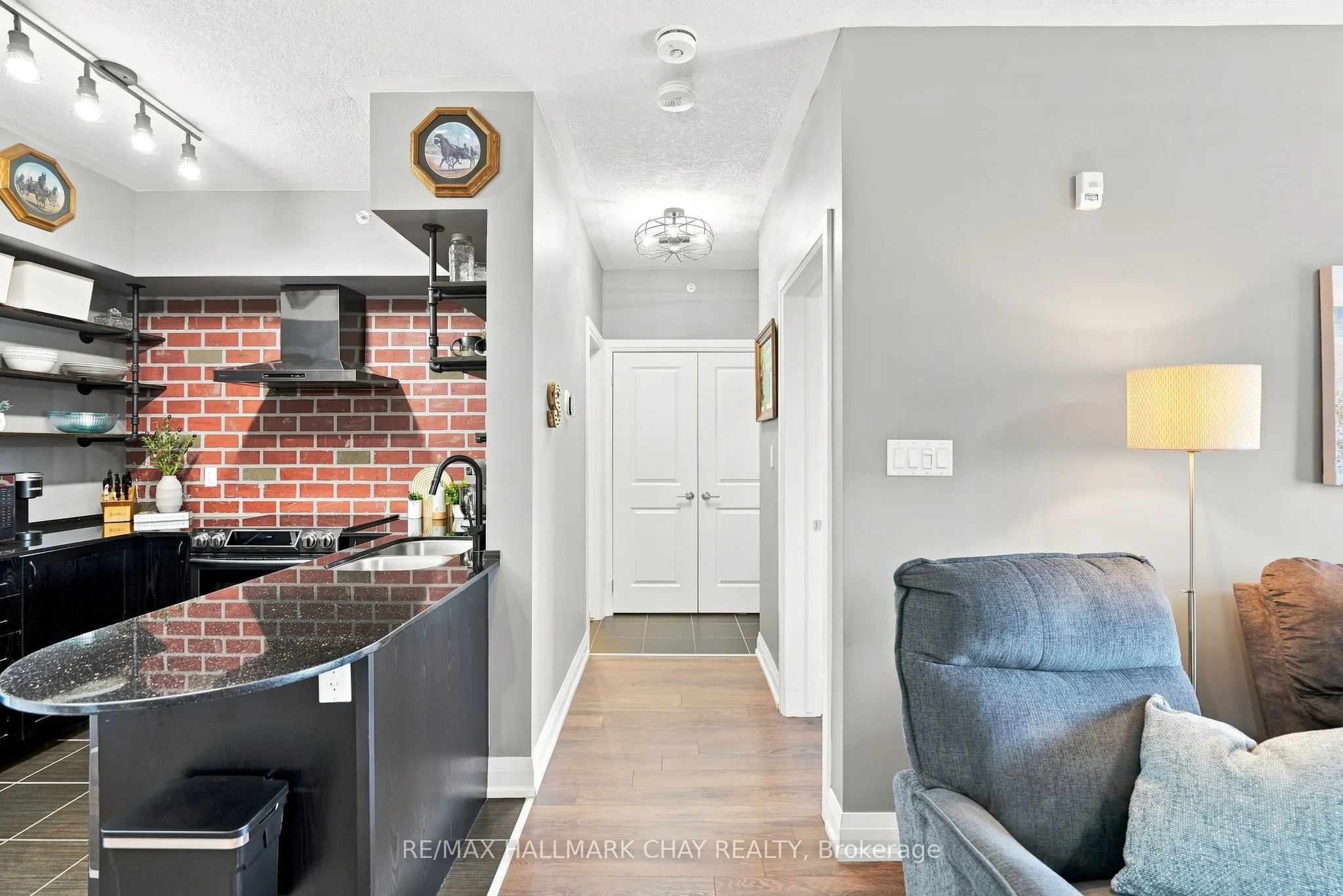5 Greenwich Street #207