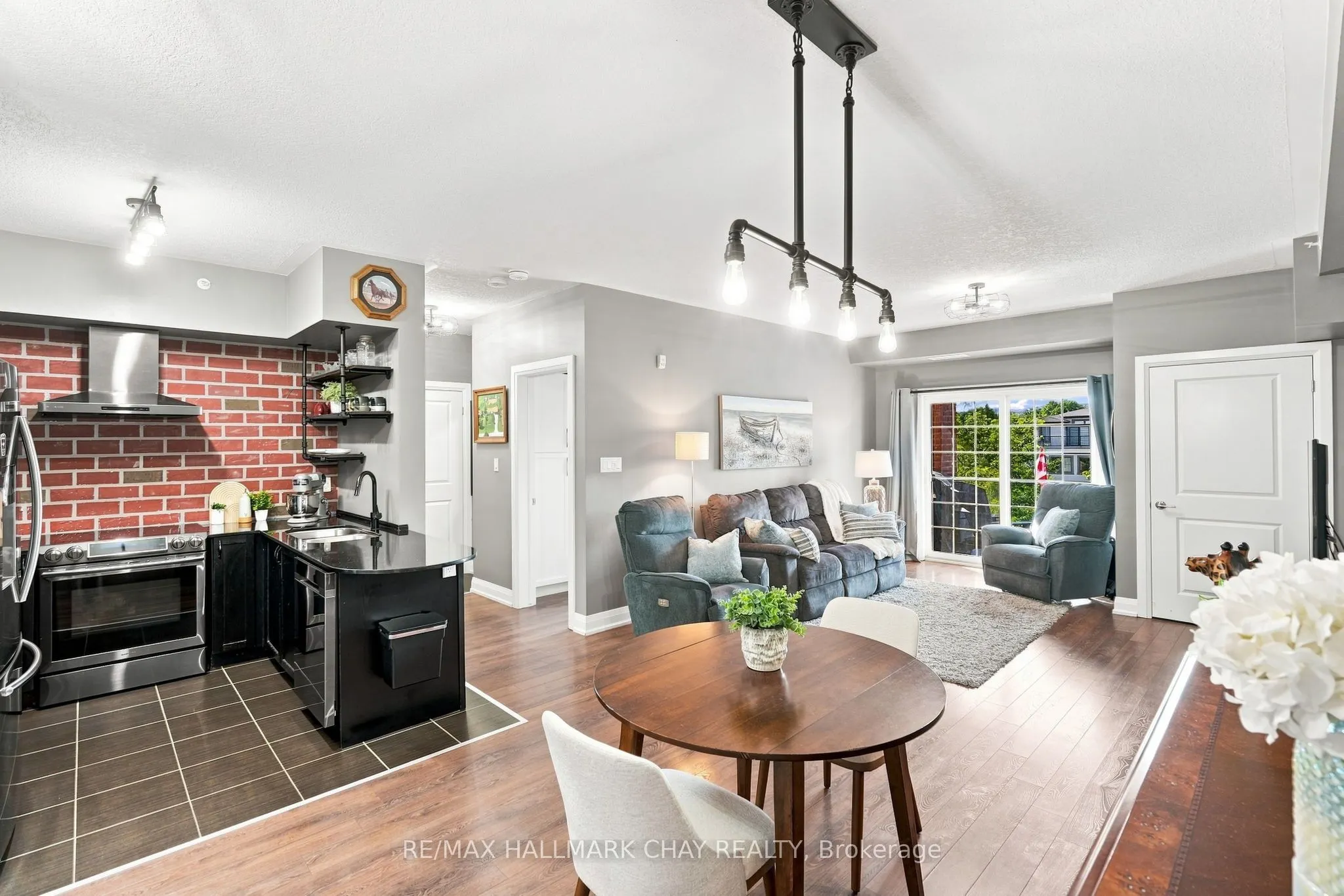 5 Greenwich Street #207