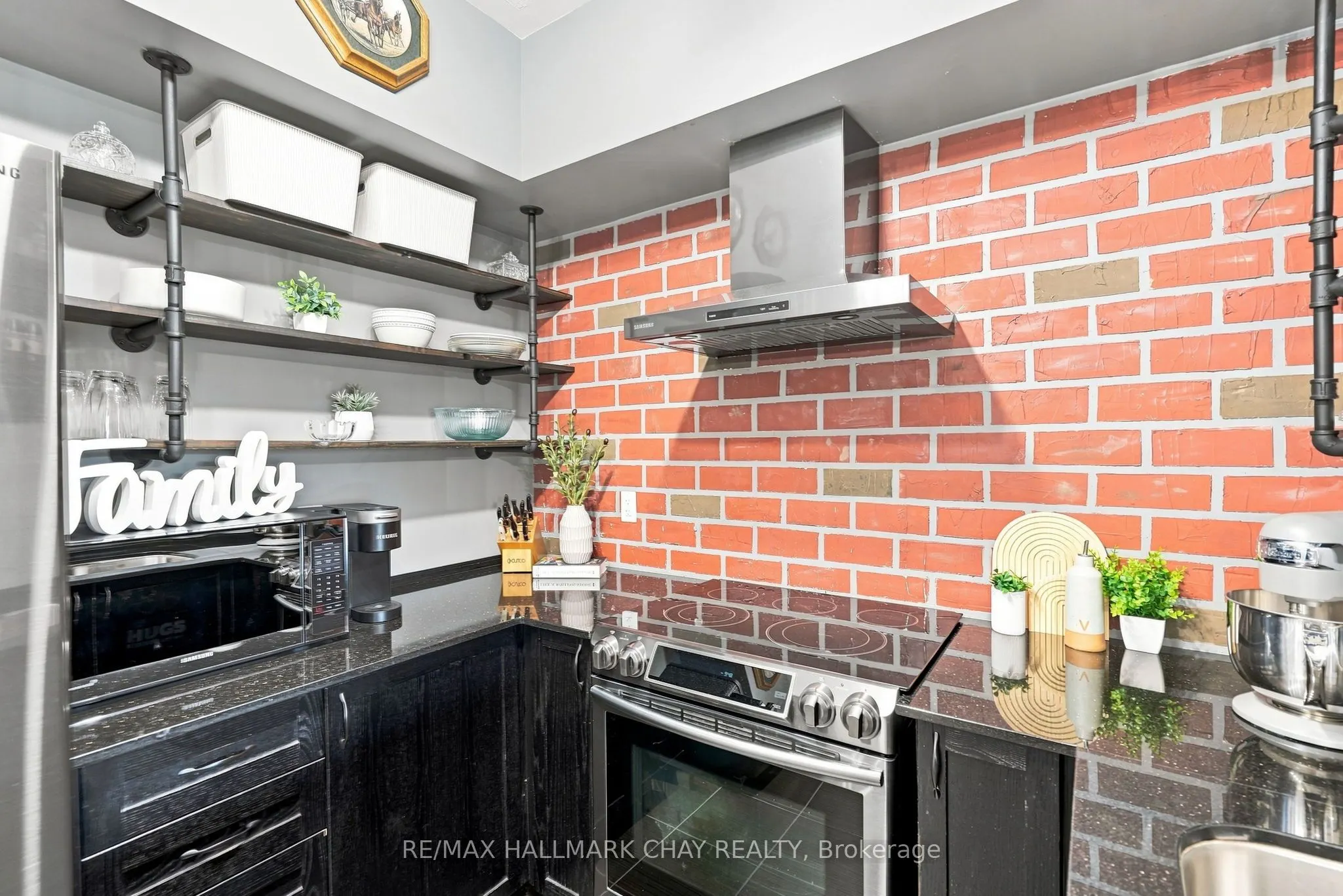 5 Greenwich Street #207