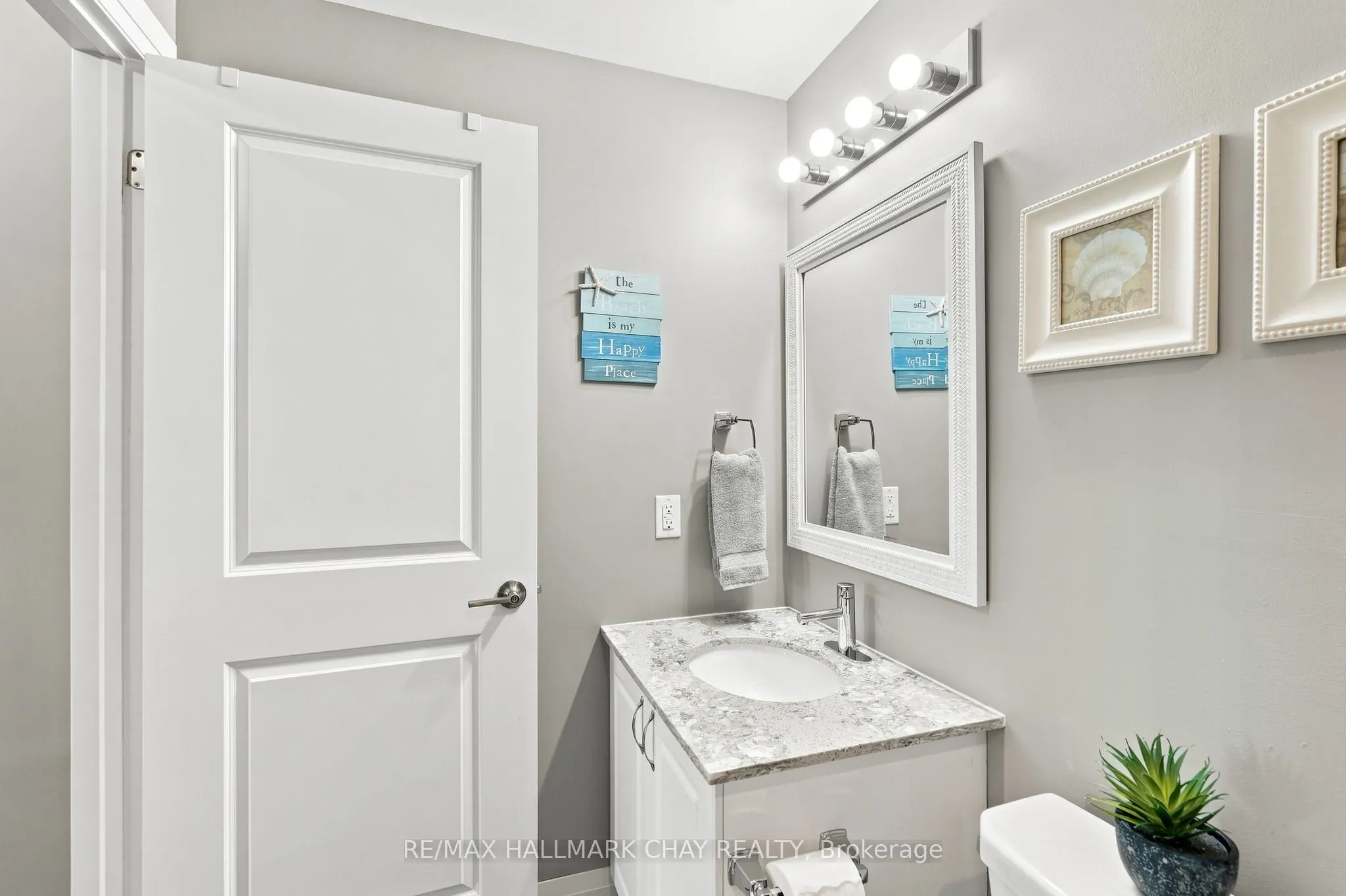 5 Greenwich Street #207