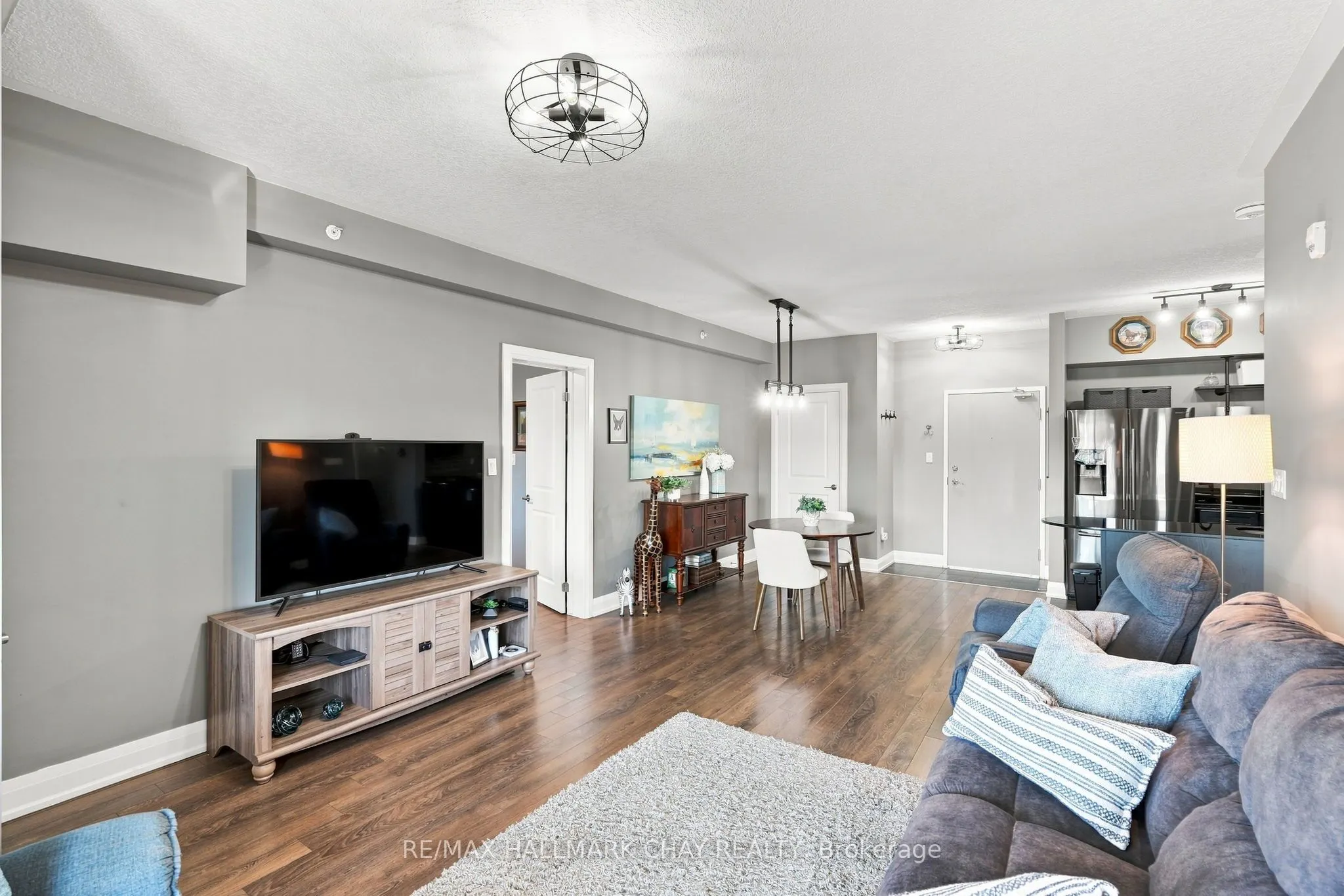 5 Greenwich Street #207