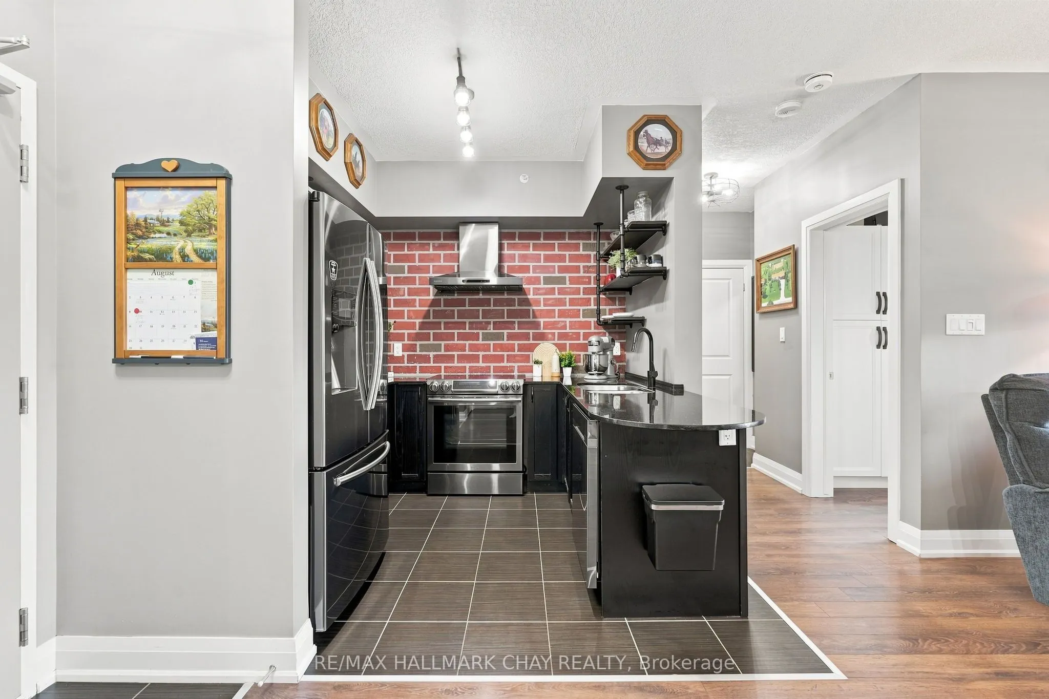 5 Greenwich Street #207