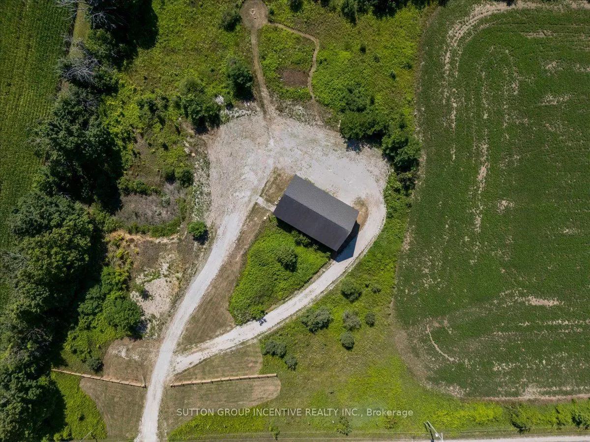 209 15/16 Sideroad E